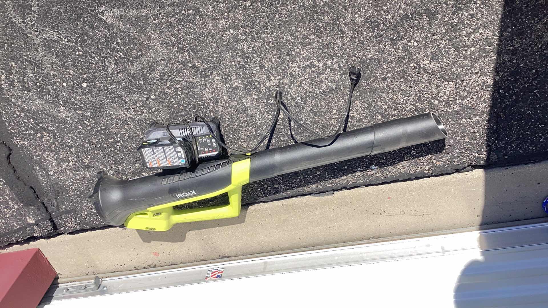 Photo 1 of RYOBI ELECTRIC BLOWER WITH BATTERY