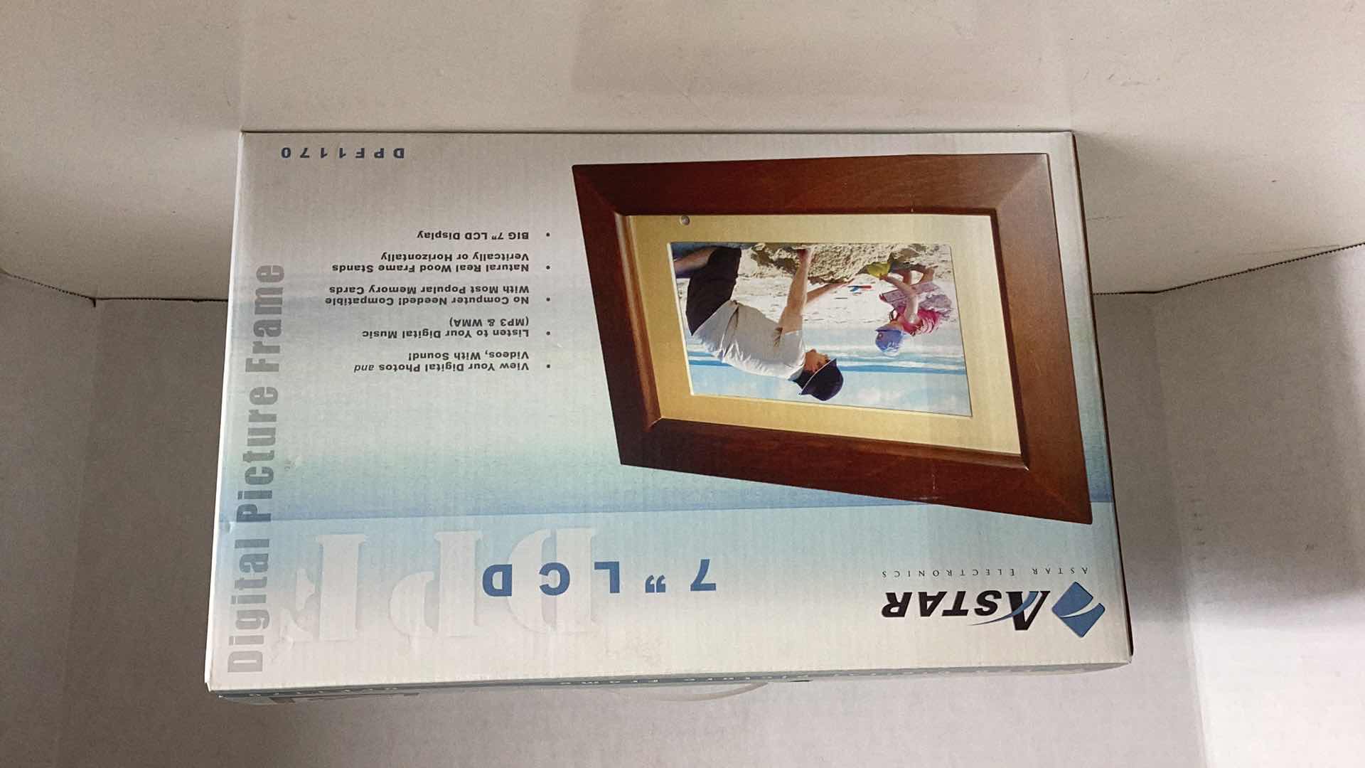 Photo 1 of ASTAR 7”LCD DIGITAL PICTURE FRAME