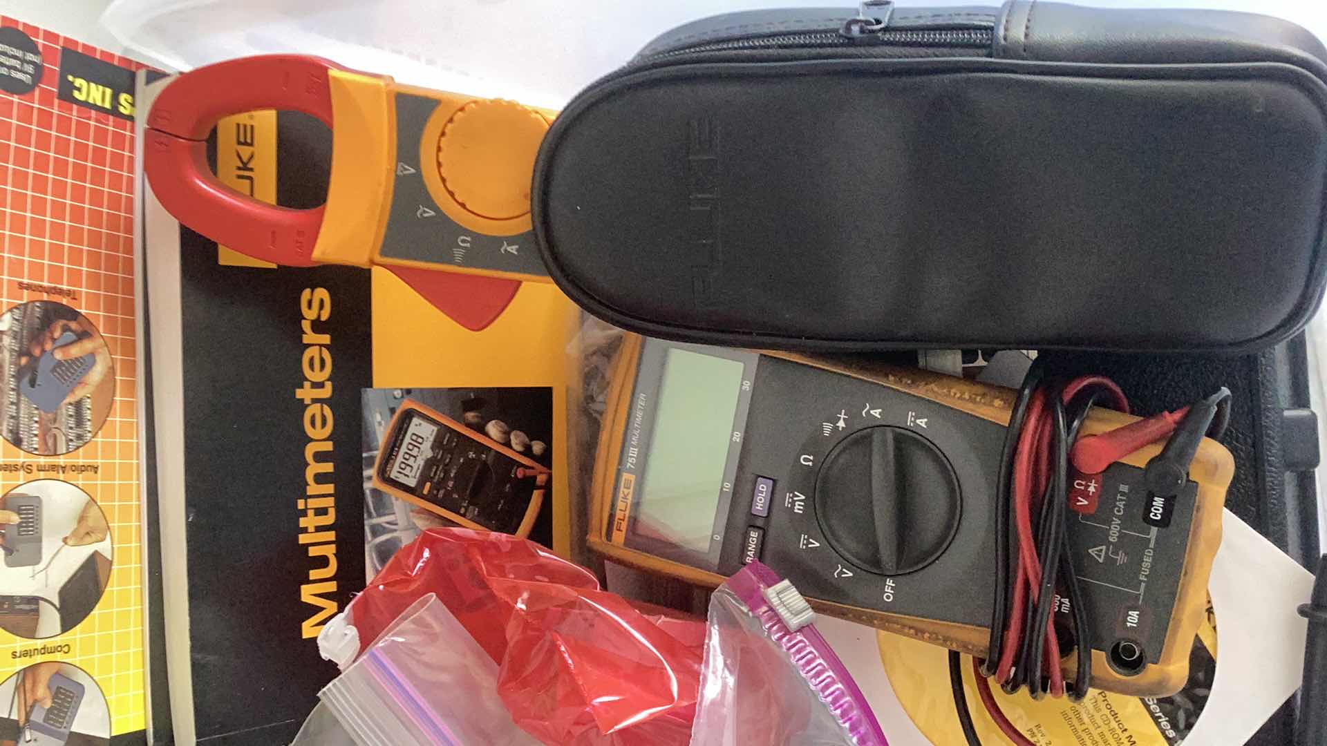 Photo 3 of FLUKE MULTIMETERS