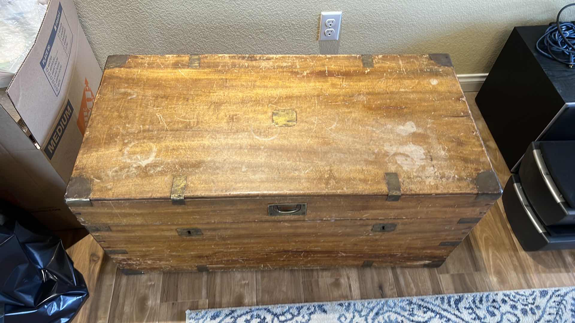 Photo 5 of DISTRESSED WOOD STORAGE CHEST W BRASS HARDWARE 39” x 19” H18” (CONTENTS NOT INCLUDED)