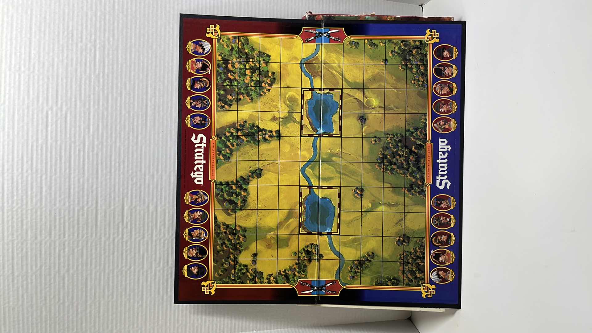 Photo 3 of VINTAGE MILTON BRADLEY STRATEGO, THE CLASSIC GAME OF BATTLEFIELD STRATEGY (1986)