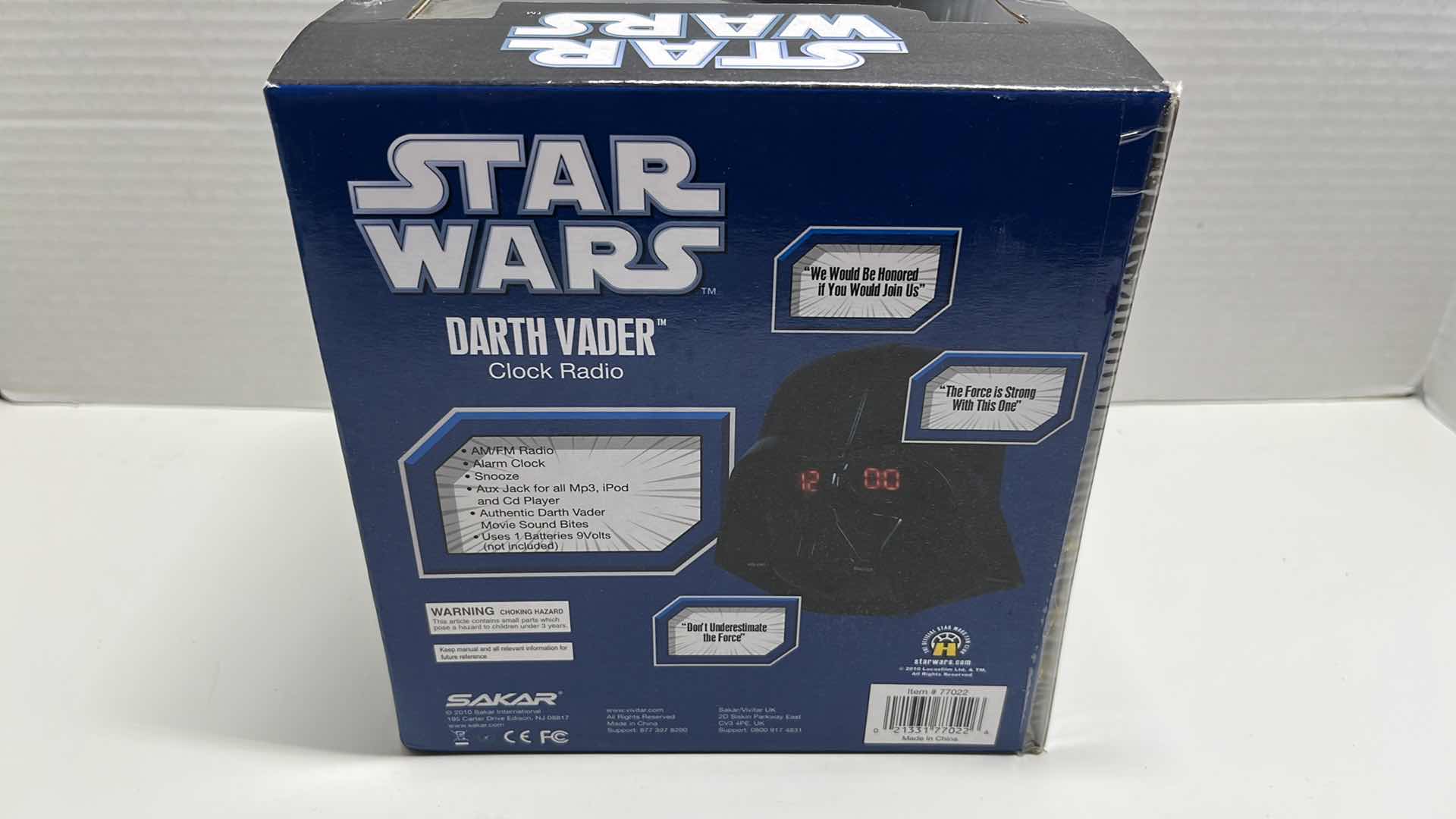 Photo 3 of $50.00 NIB SAKAR INTL STAR WARS DARTH VADER CLOCK RADIO (1)