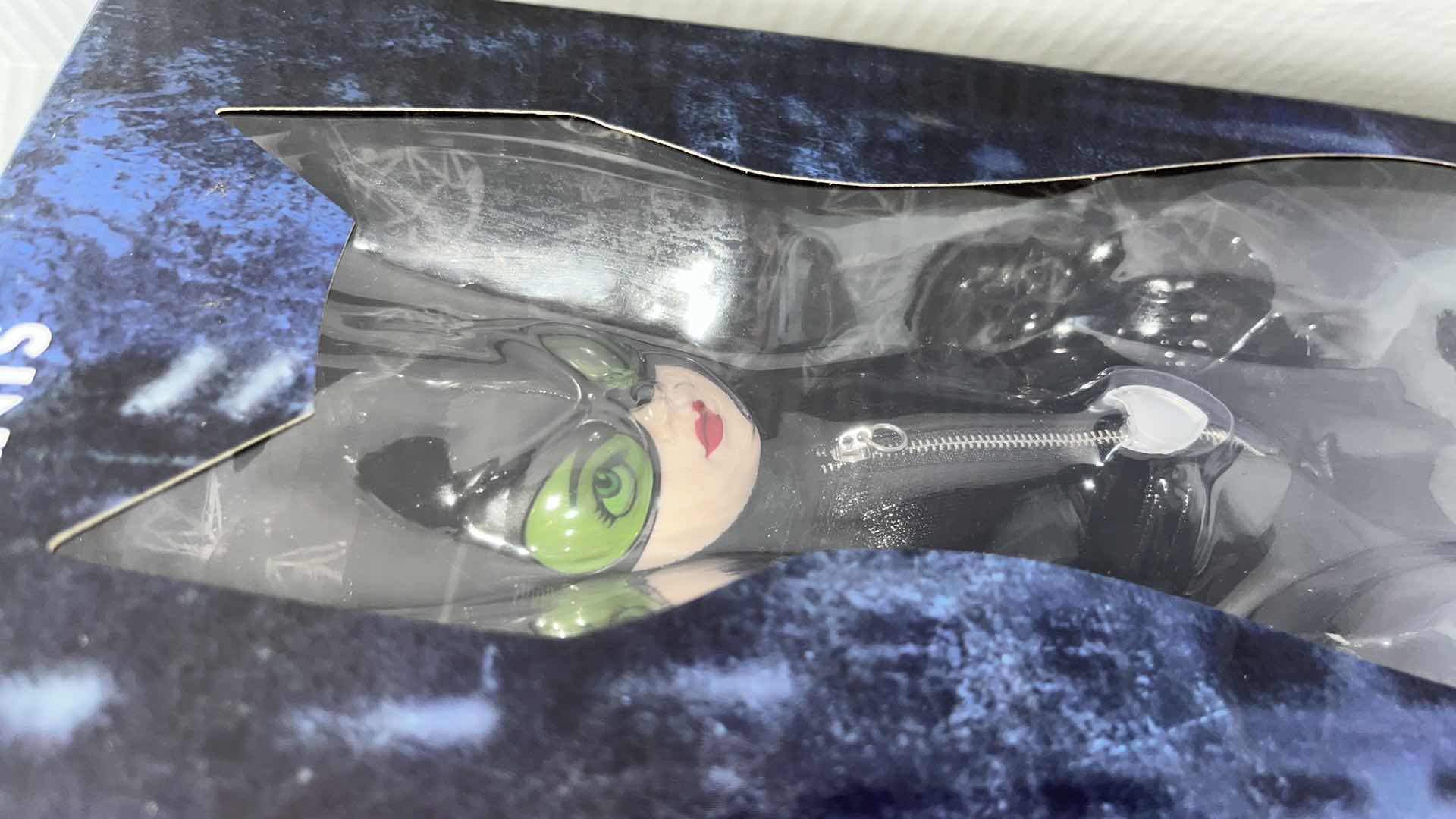 Photo 2 of $45.00  NIB DC/LIVING DEAD DOLLS PRESENTS CATWOMAN (1)