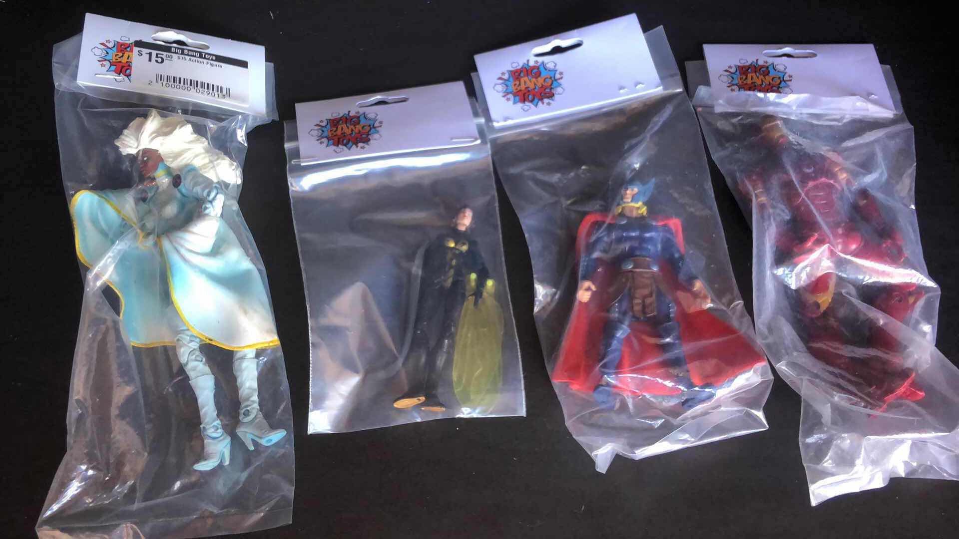 Photo 1 of ASSORTMENT OF UNBOXED SUPER HERO ACTION FIGURES (4)