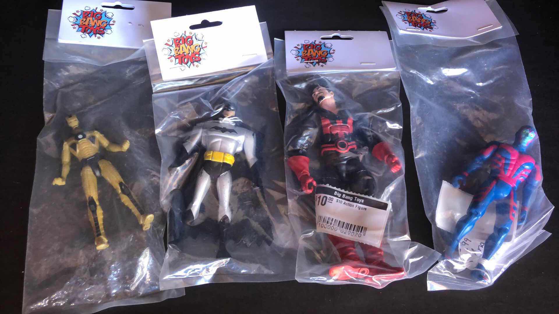 Photo 1 of ASSORTMENT OF UNBOXED SUPER HERO ACTION FIGURES (4)