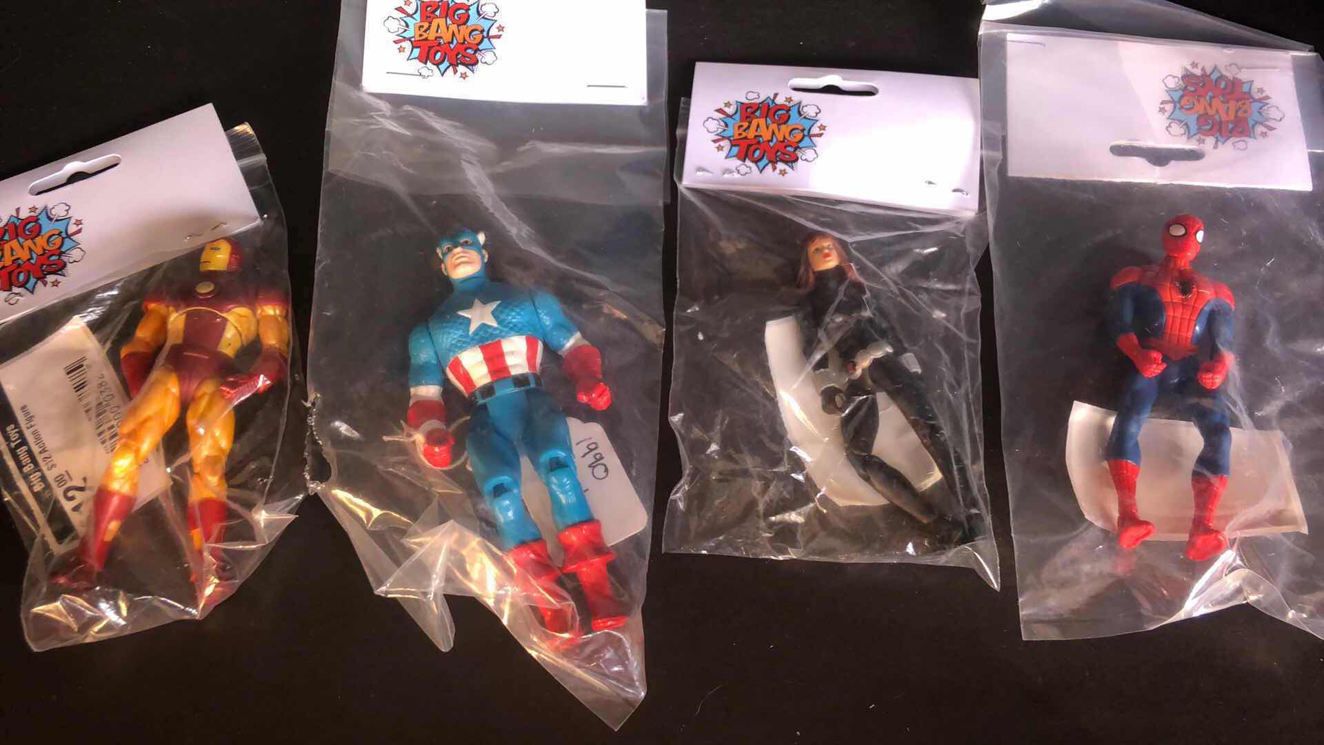 Photo 1 of ASSORTMENT OF UNBOXED SUPER HERO ACTION FIGURES (4)