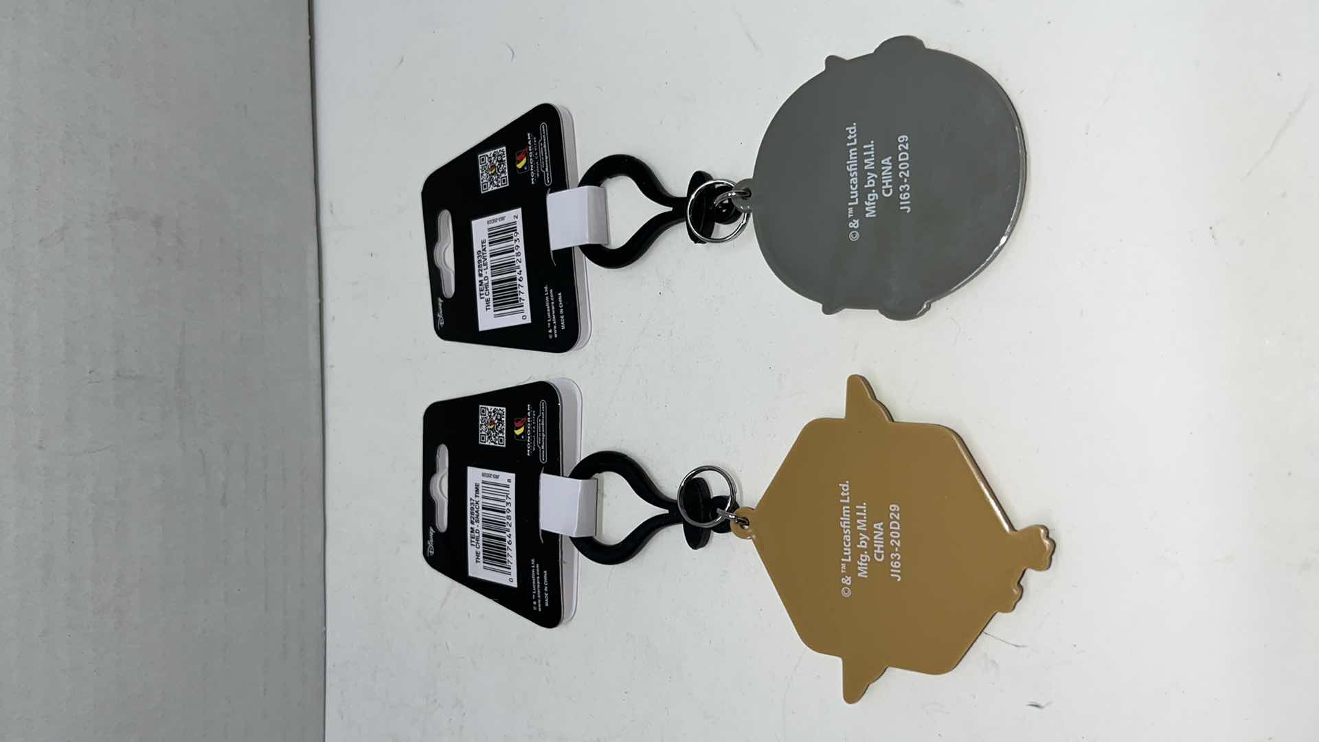 Photo 4 of NIP STAR WARS DARTH VADER VENT AIR FRESHENER & THE CHILD KEYCHAINS (3)