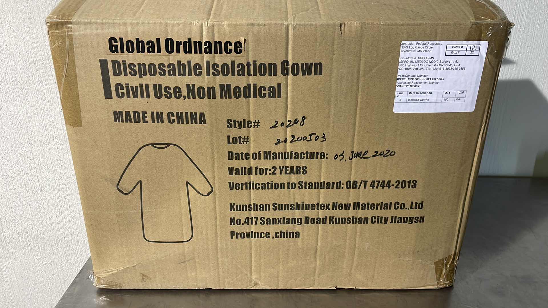 Photo 1 of DISPOSABLE ISOLATION GOWN CIVIL USE NON MEDICAL (100)