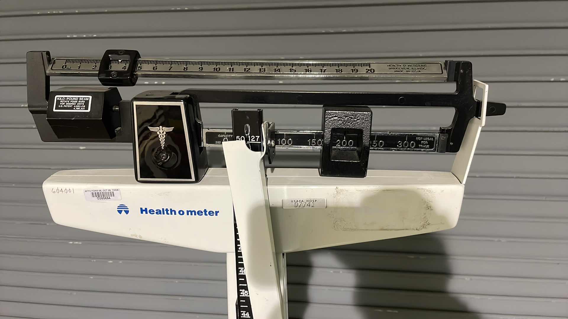 Photo 2 of HEALTH O METER SCALE WITH HEIGHT MEASUREMENTS HEIGHT BAR BENT AS PICTURED