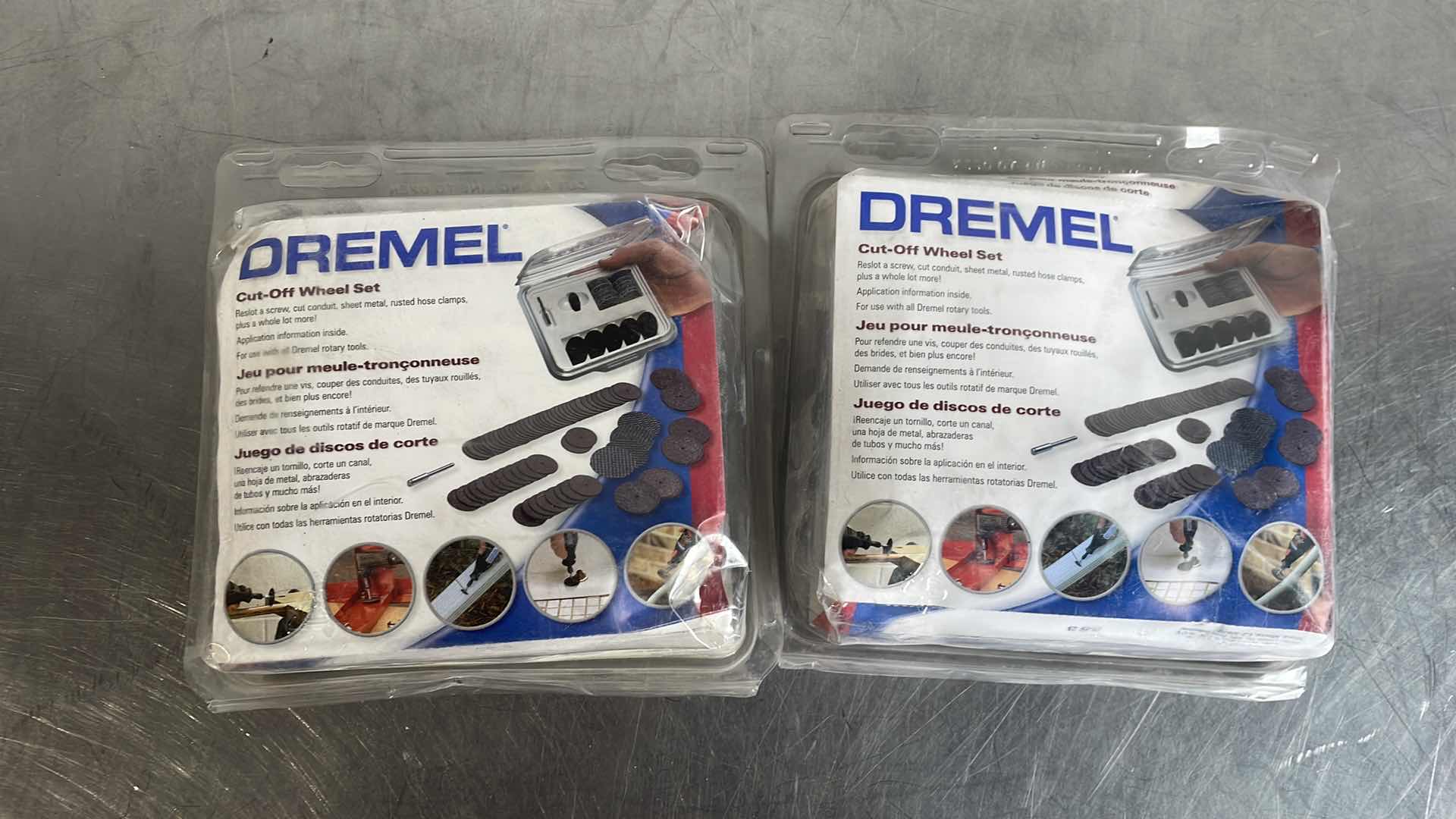 Photo 2 of DREMEL CUT OFF WHEEL SET 688 69 PCS (2)