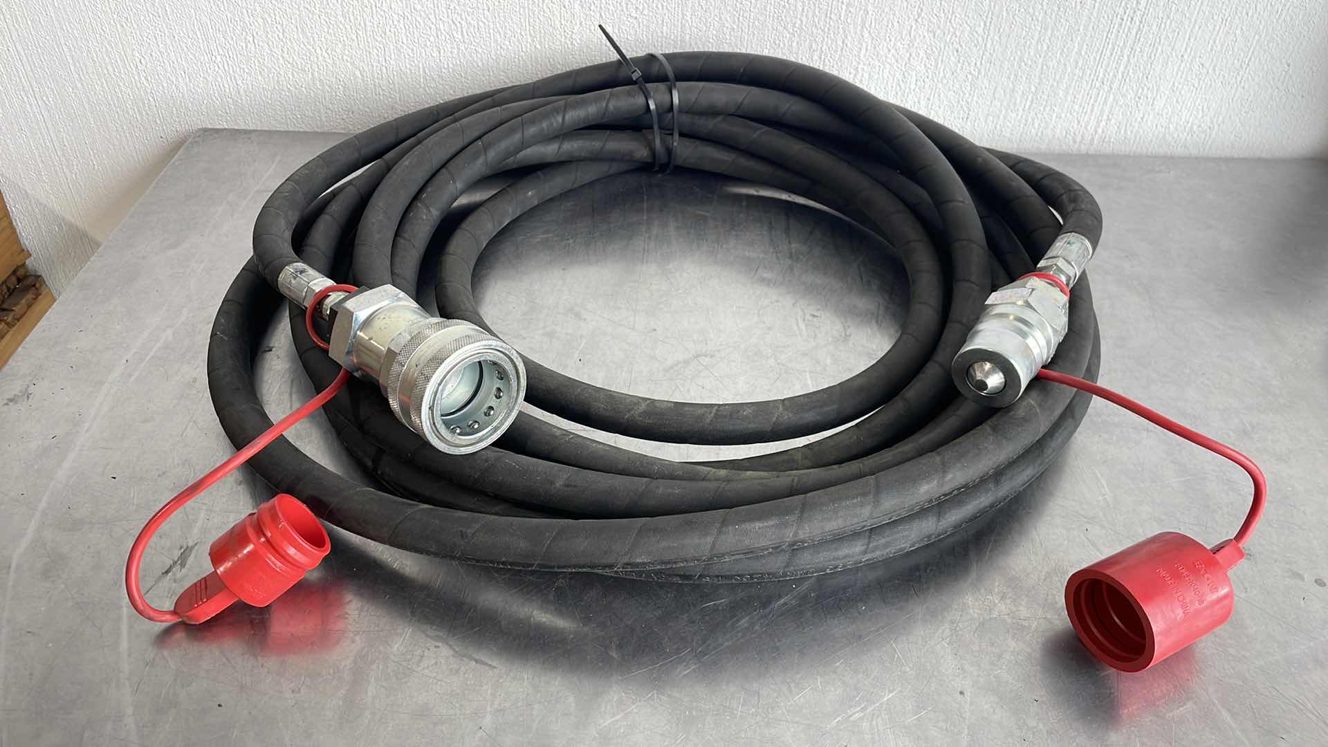 Photo 1 of HYDRAULIC HOSE DETAILS IN PICTURES