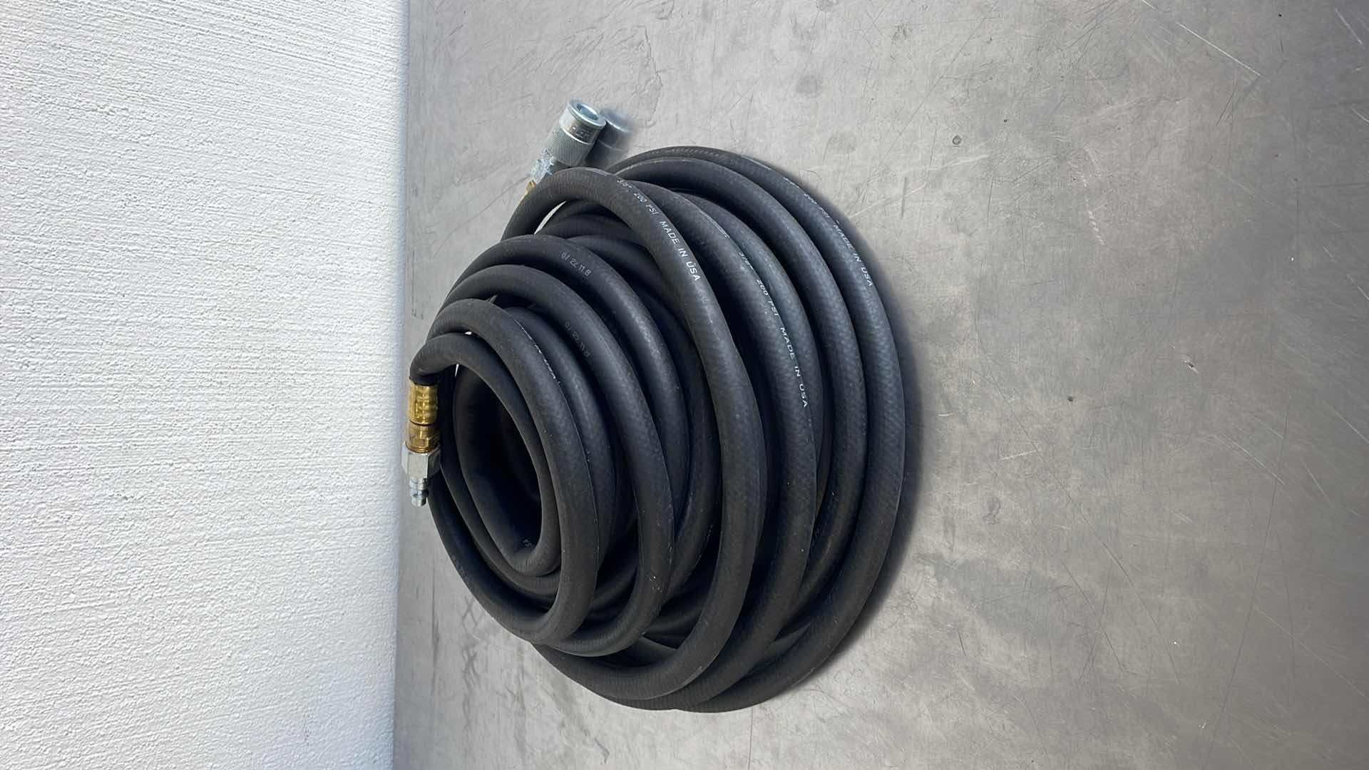 Photo 1 of MILTON 3/8” 200PSI AIR HOSE 50’