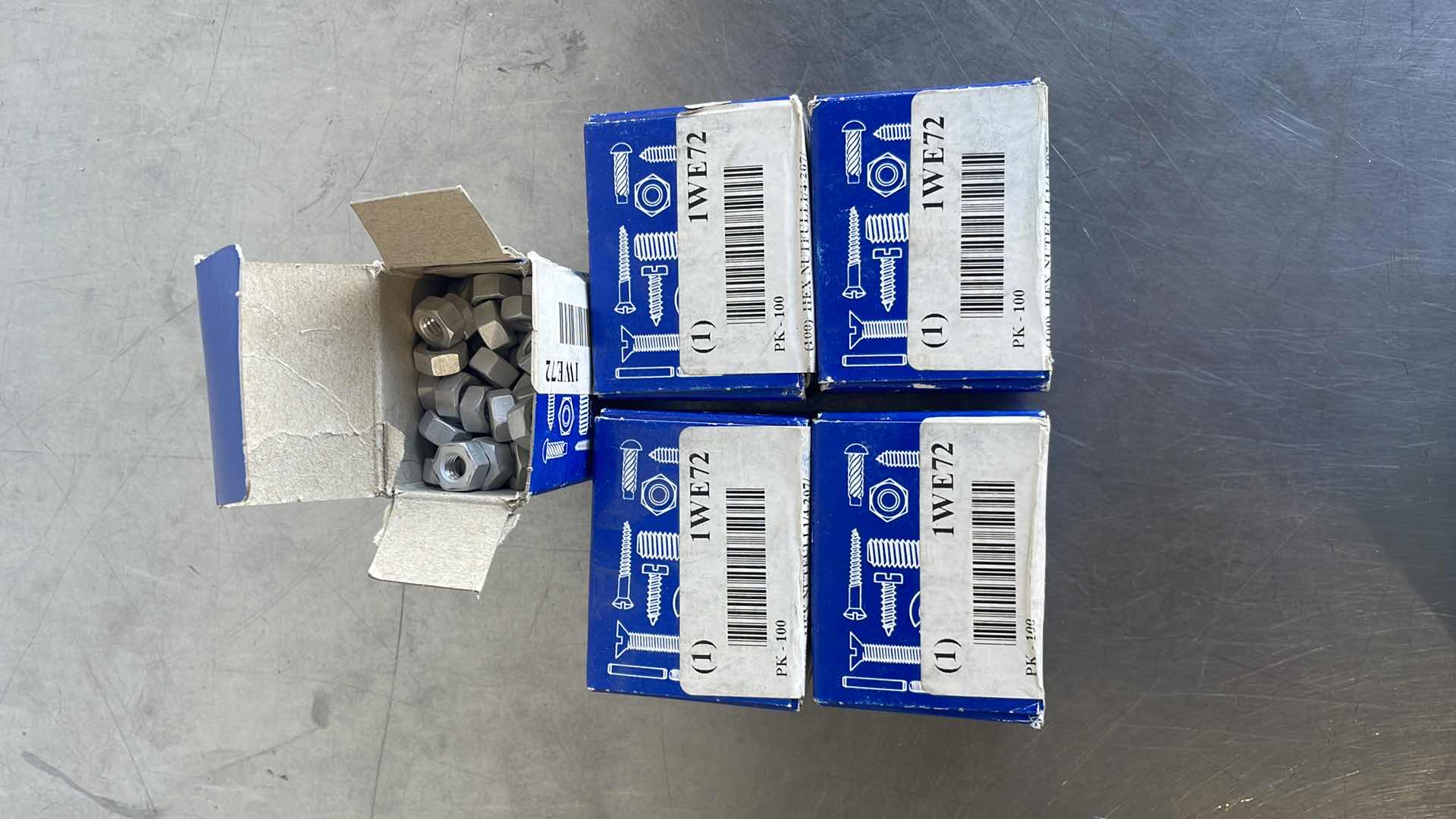 Photo 1 of 1/4"-20 PLAIN FINISH ALUMINUM HEX NUTS (500)