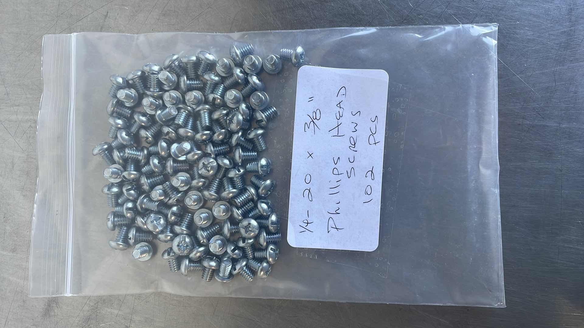 Photo 1 of 1/4-20 x 3/8" Phillips HEAD Screws

102 PCS