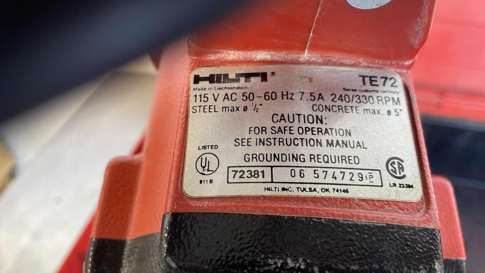 Photo 3 of HILTI TE72 ROTARY HAMMER DRILL - RED CASE