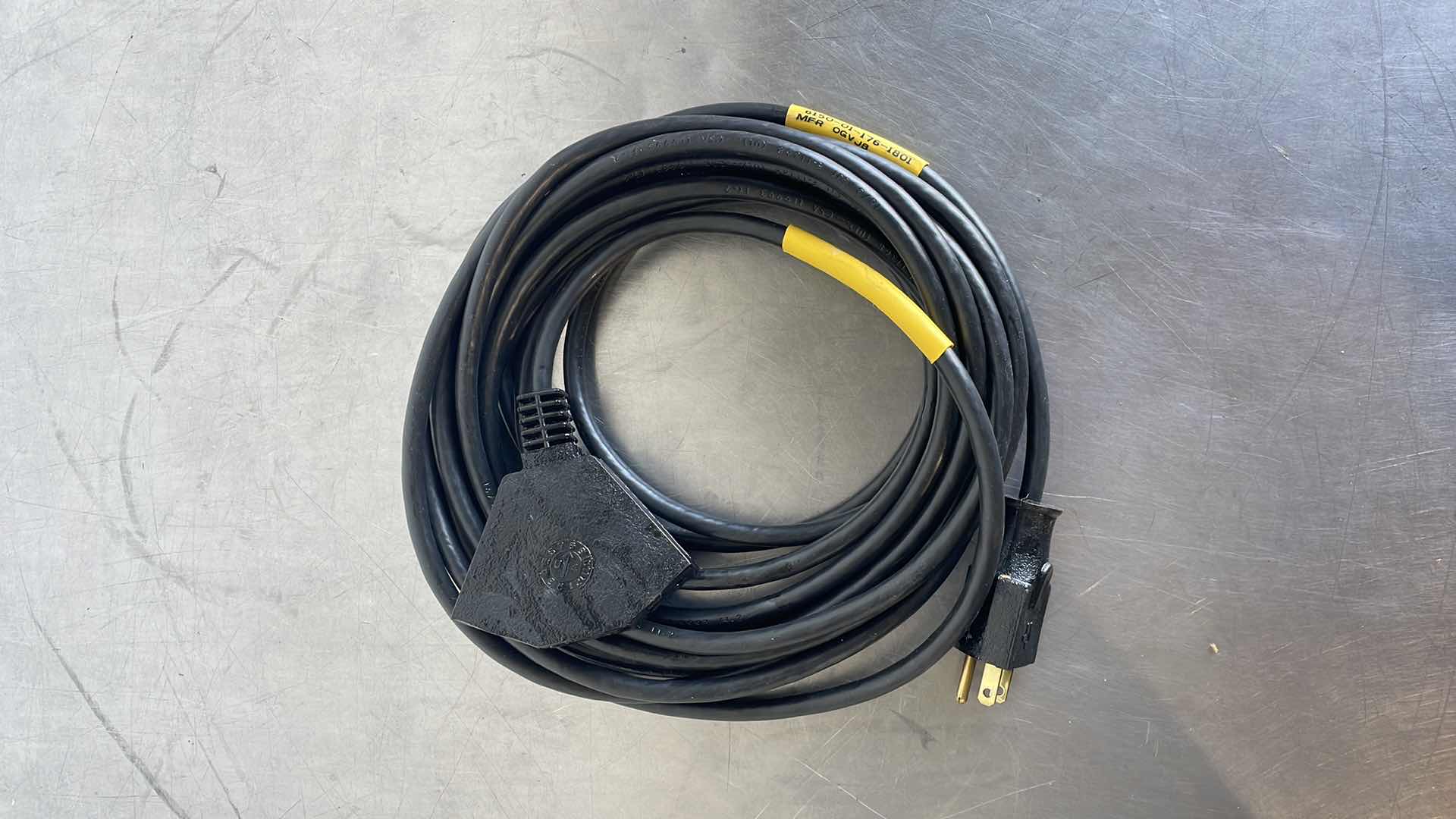 Photo 2 of 25’ TRIPLE TAP EXTENSION CORD