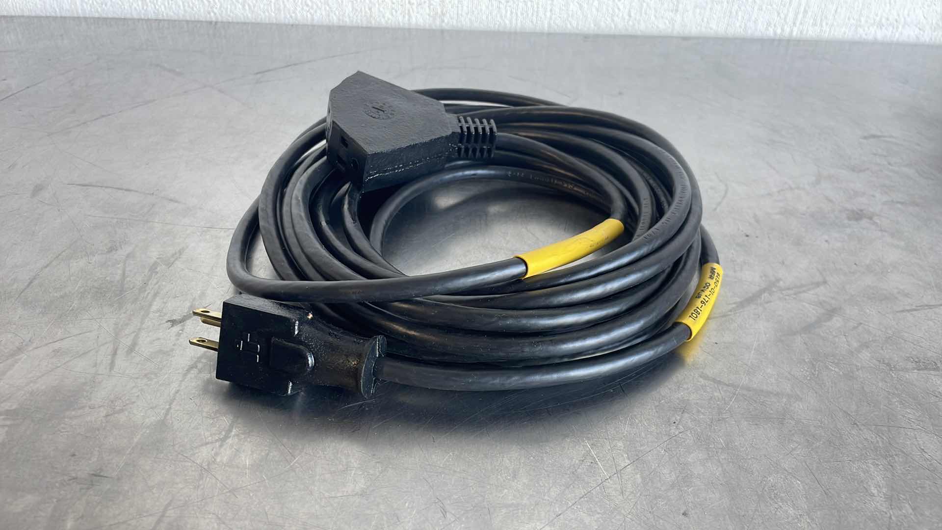 Photo 2 of 25’ TRIPLE TAP EXTENSION CORD