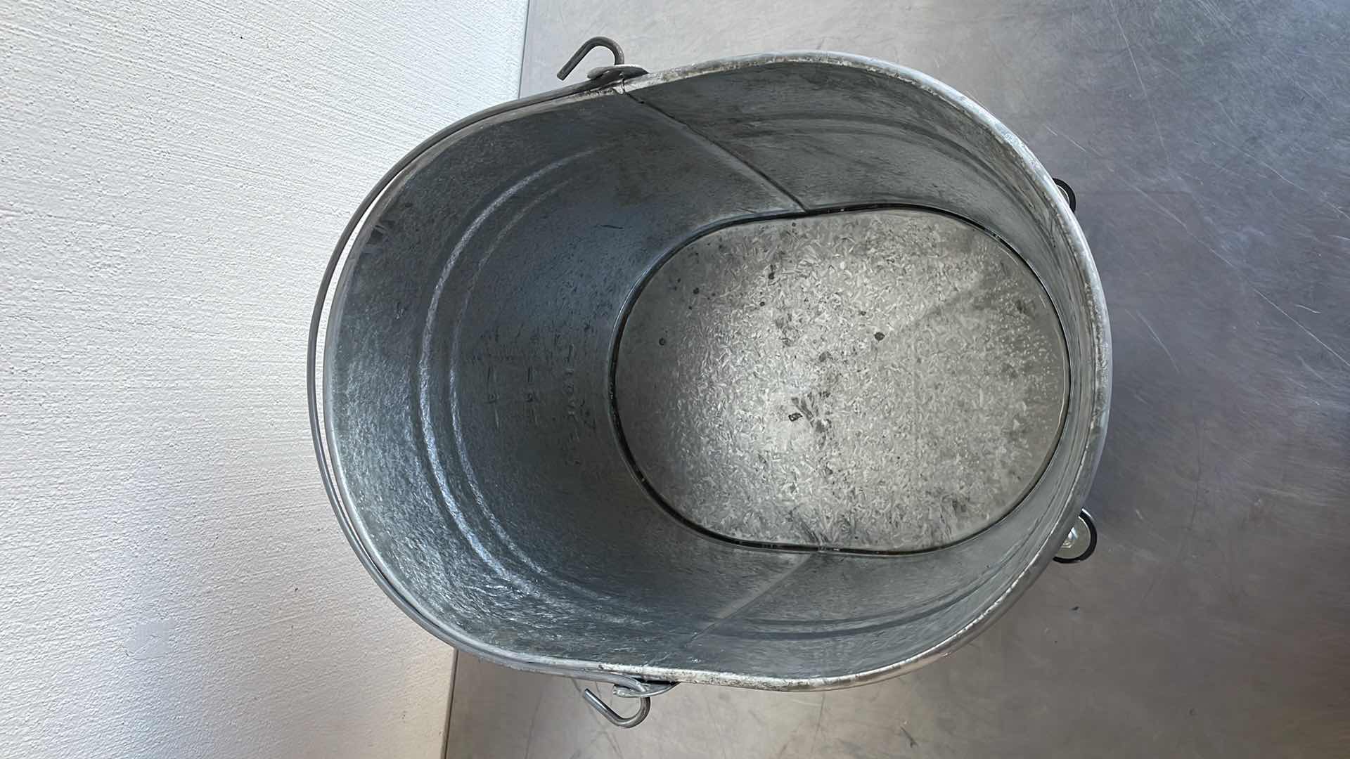 Photo 5 of GEERPRES SEAWAY GALVANIZED STEEL OVAL MOP BUCKET