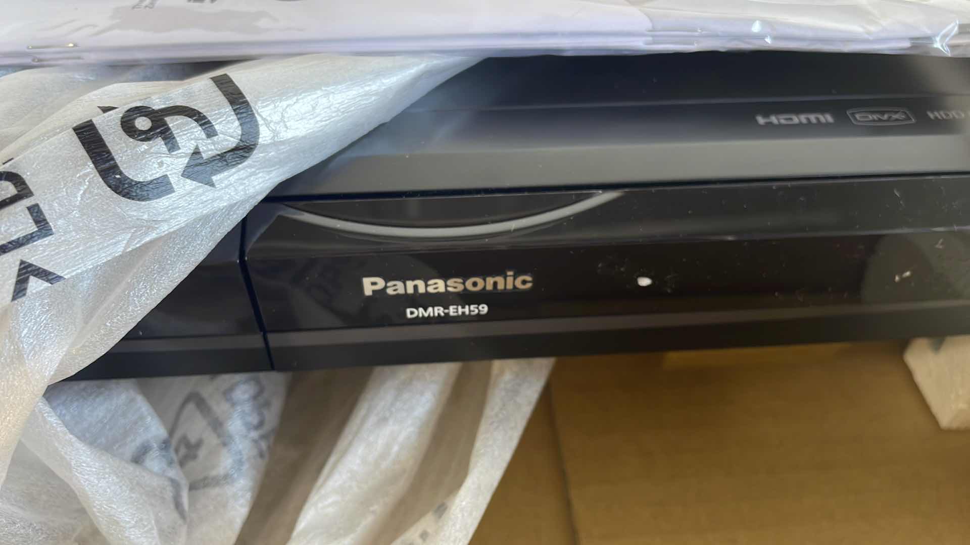 Photo 3 of PANASONIC DVD RECORDER DMR-EH59