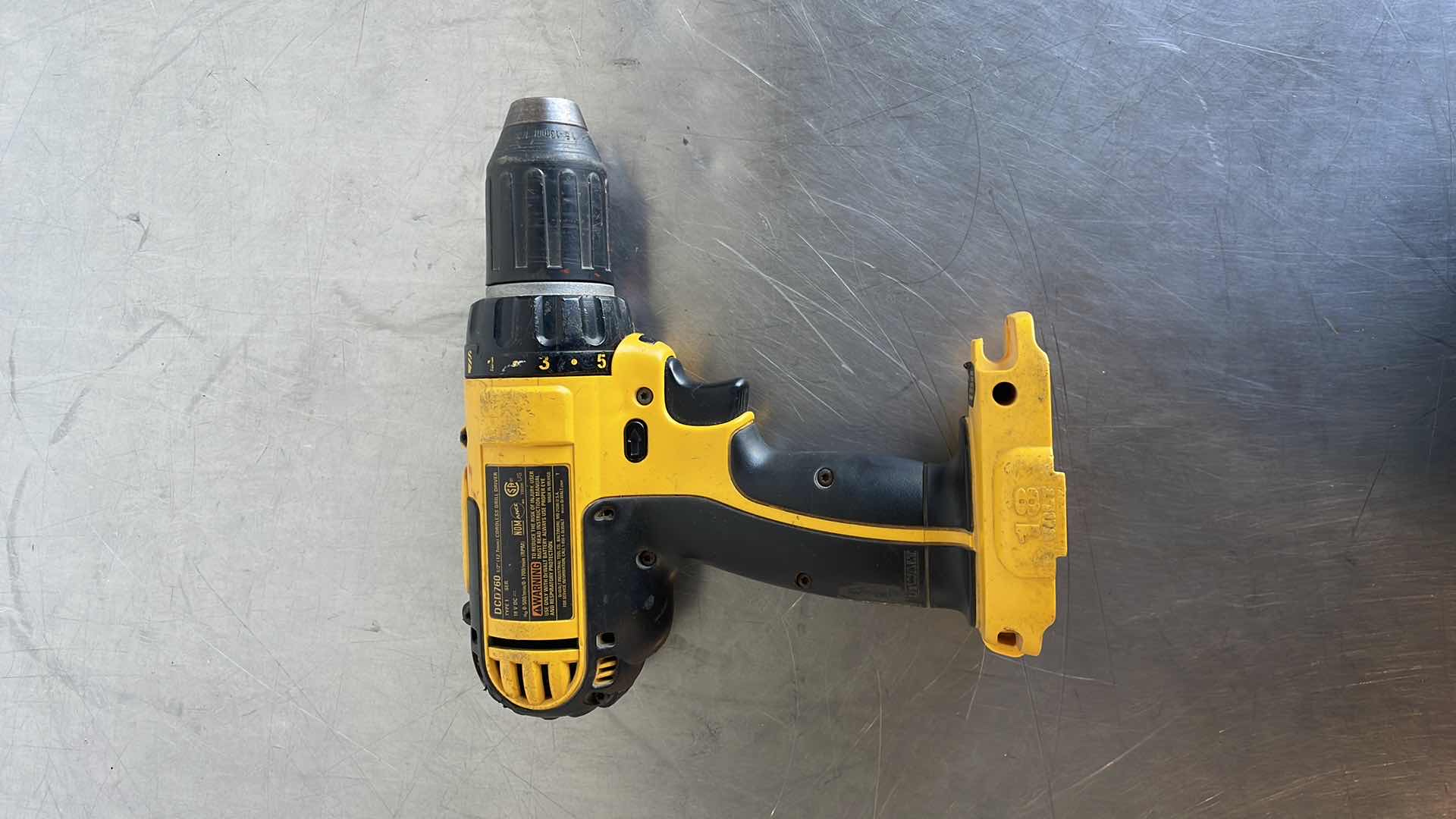 Photo 2 of DEWALT CORDLESS DRILL DRIVER DCD 760 18v