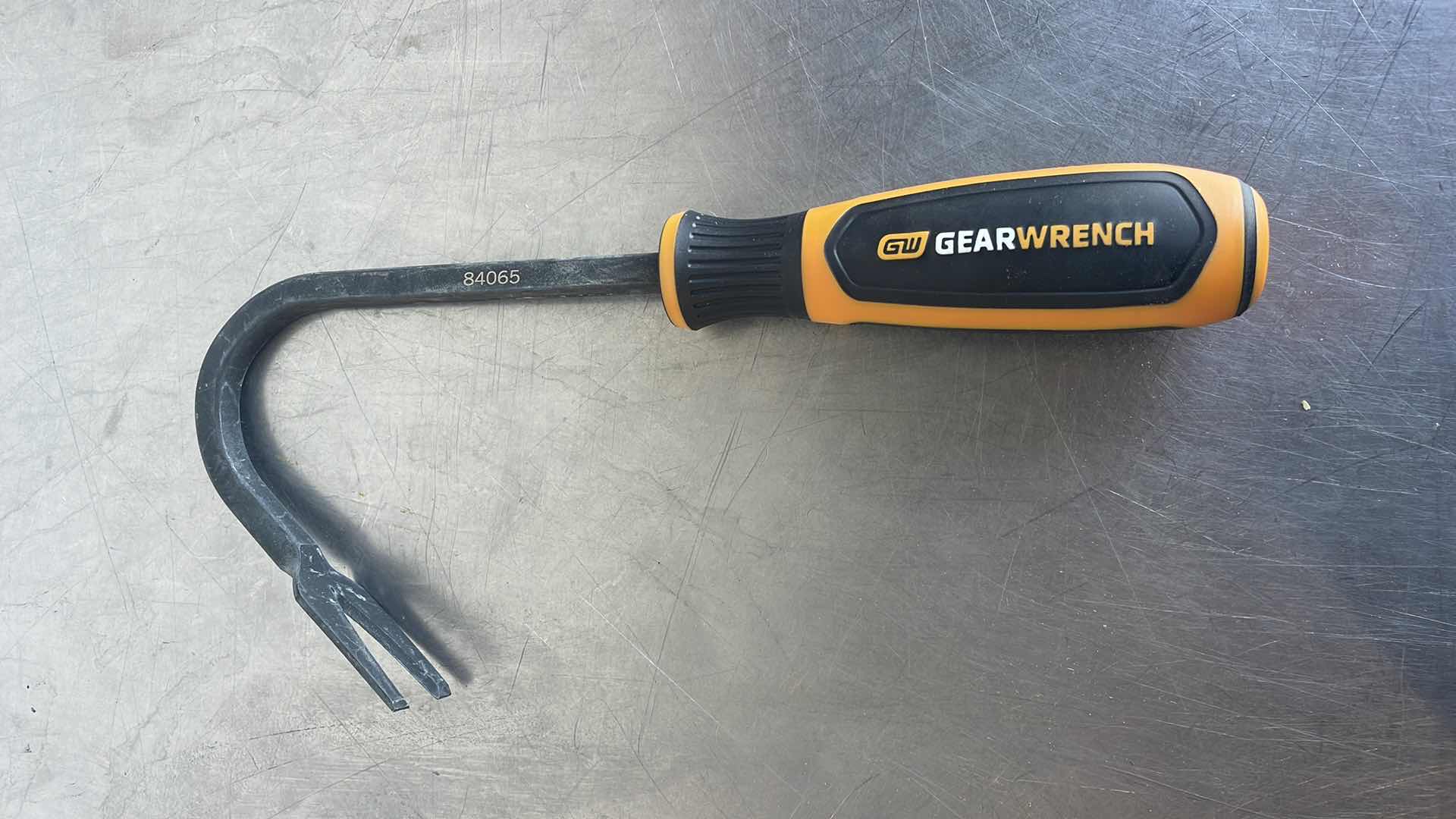 Photo 2 of GEAR WRENCH AUTOMOTIVE TRIM REMOVAL TOOLS (4)