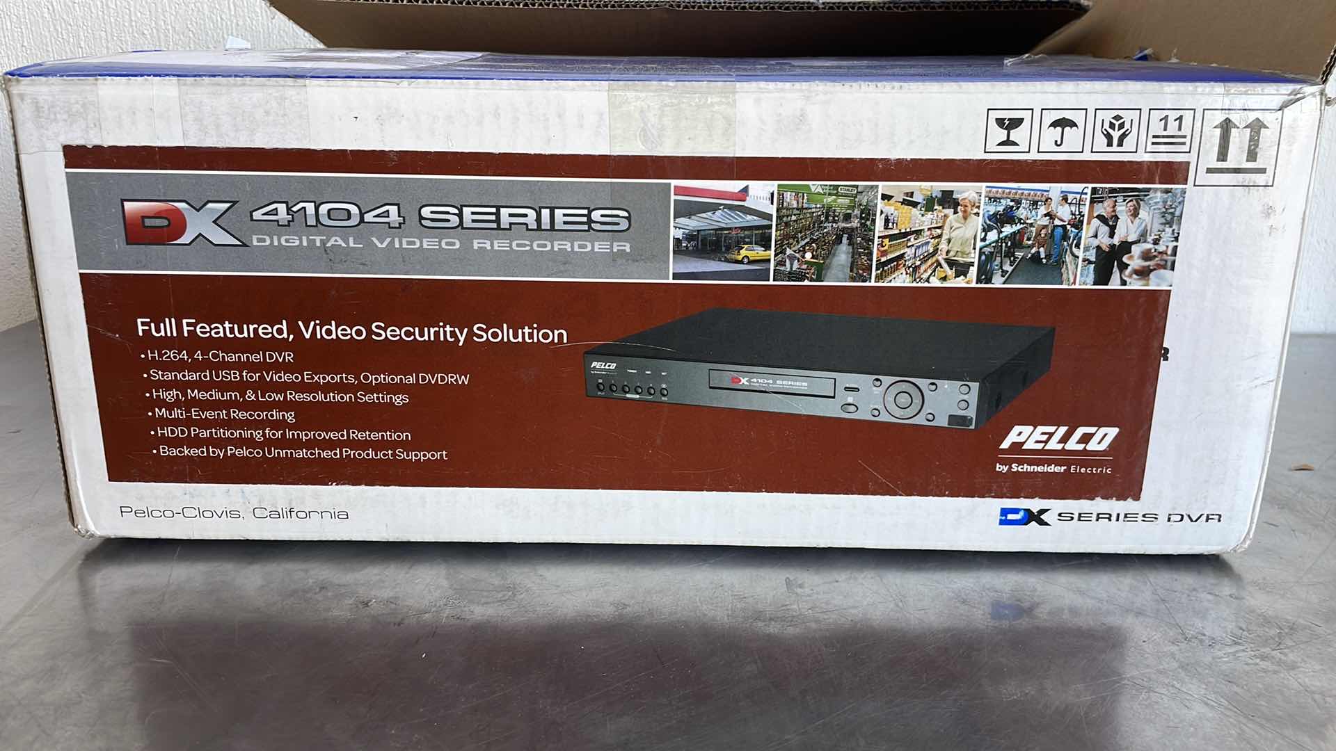 Photo 1 of PELCO DIGITAL VIDEO RECORDER DX 4104 SERIES