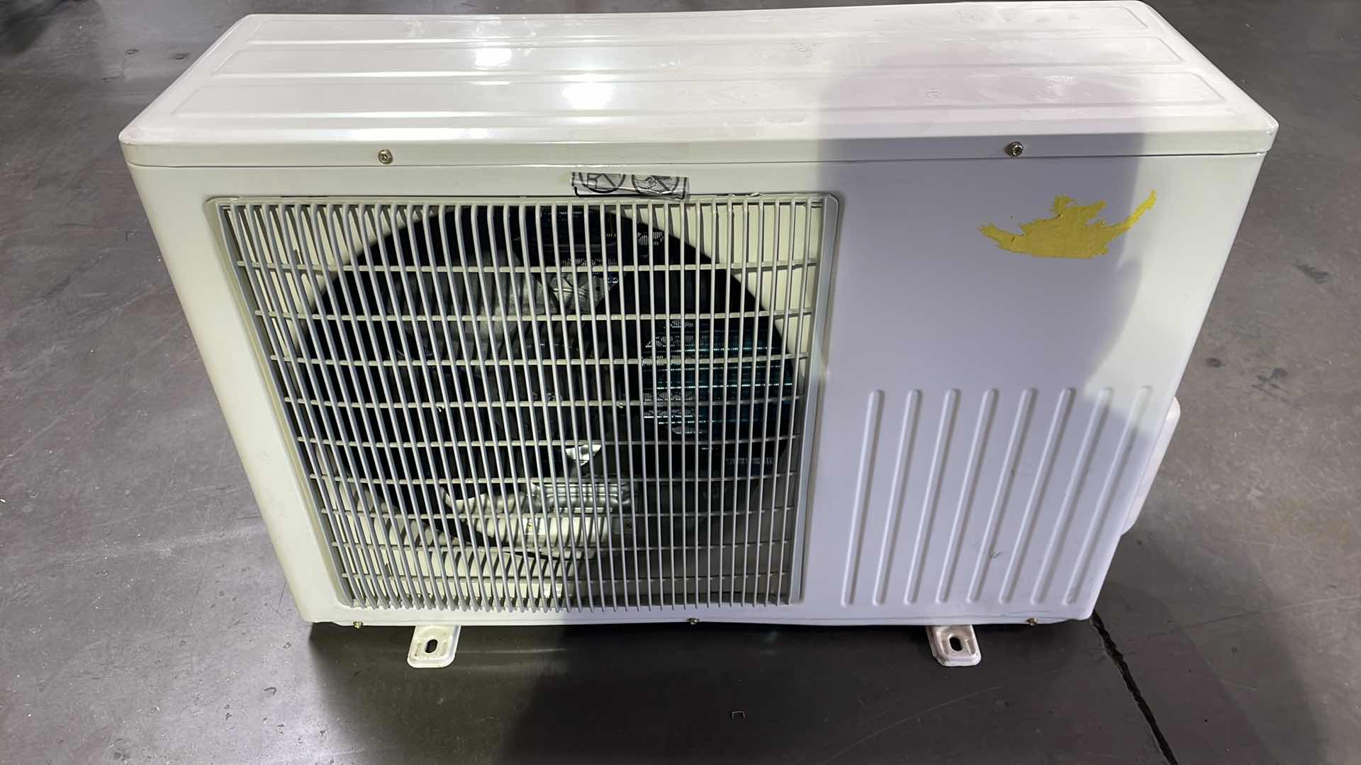 Photo 8 of YONAN KT3FR-18GW/C ROOM AIR CONDITIONER OUTSIDE UNIT 18,000BTU