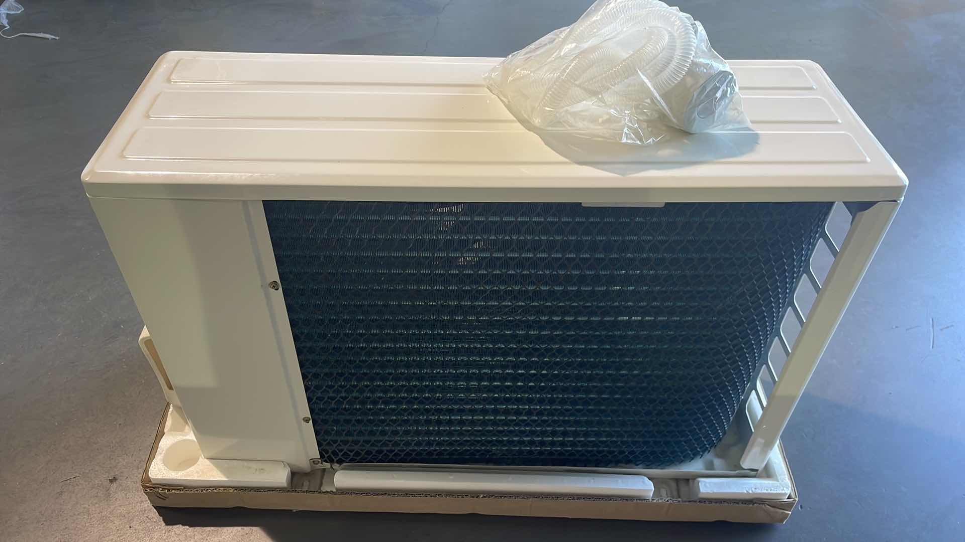 Photo 6 of A/C SPLIT TYPE WALL MOUNTED ROOM AIR CONDITIONER 18,000 BTU YONAN