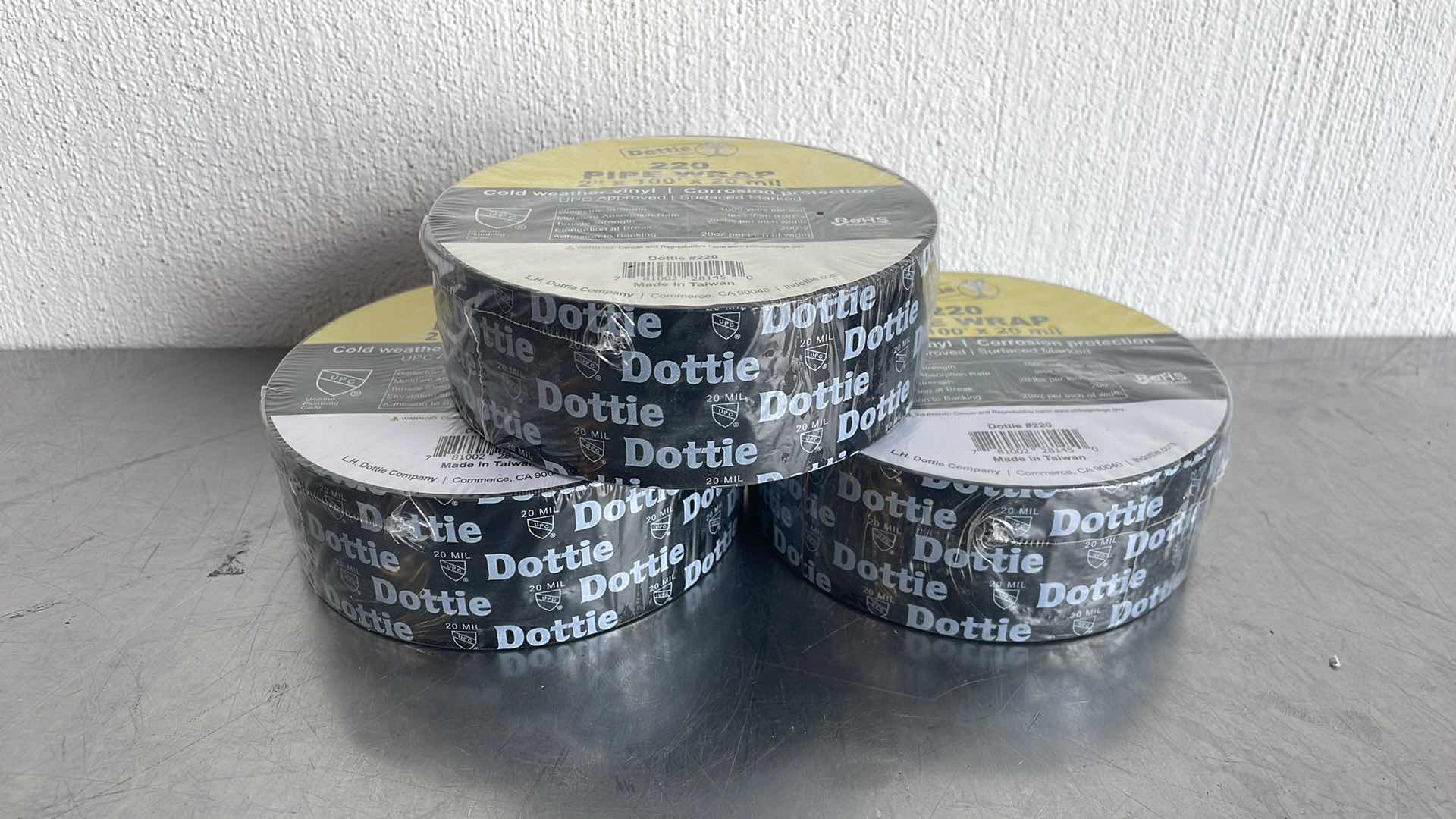 Photo 2 of DOTTIE 220 PIPE WRAP 2” x 100’ x 20MIL (3 ROLLS)