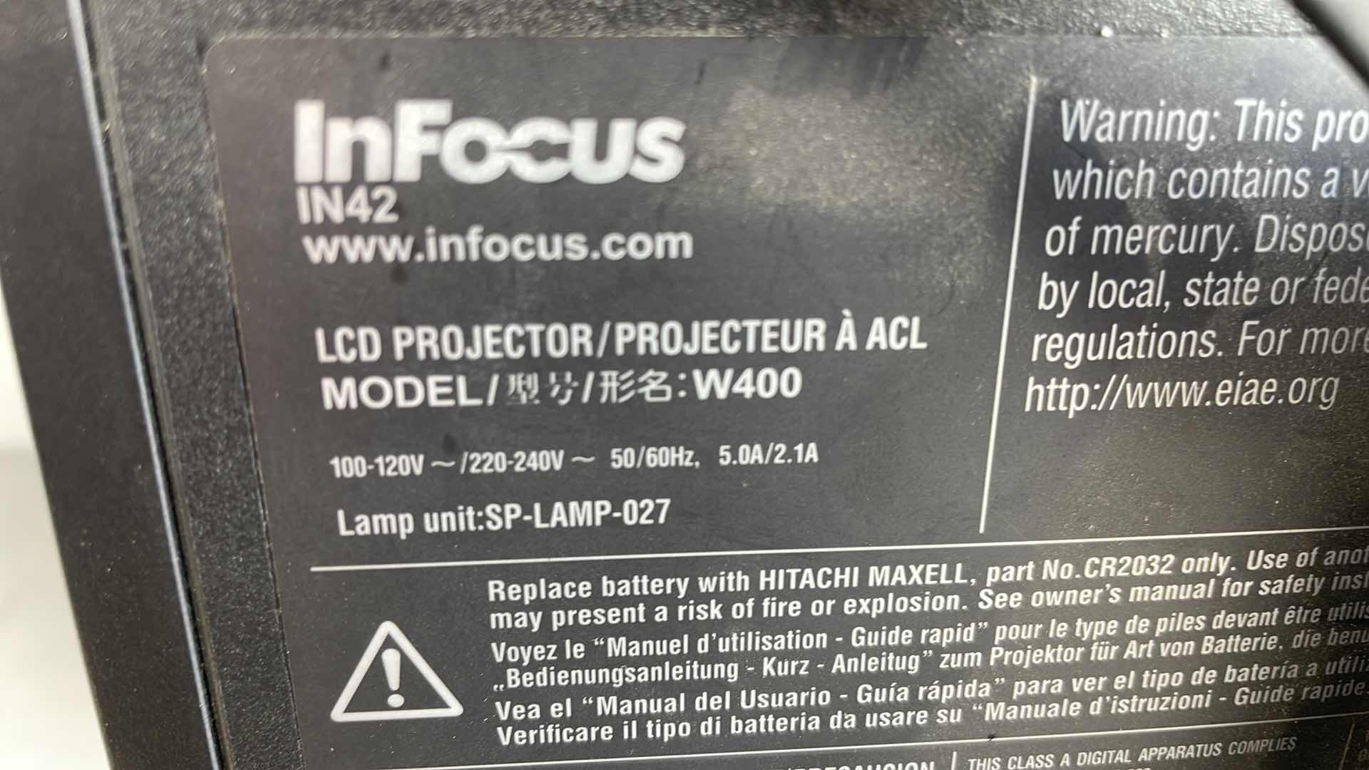 Photo 5 of INFOCUS LCD PROJECTOR MODELW400