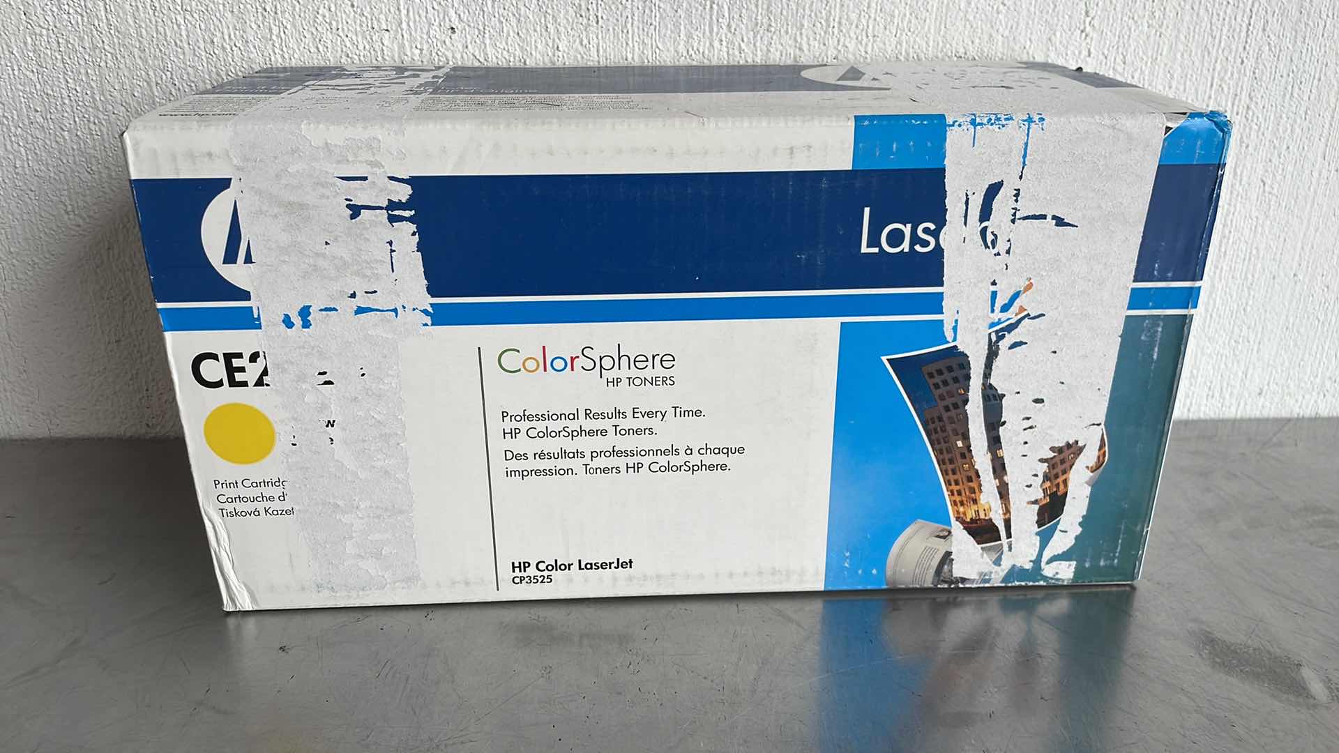 Photo 1 of HP 504A LJCP3525 YELLOW TONER