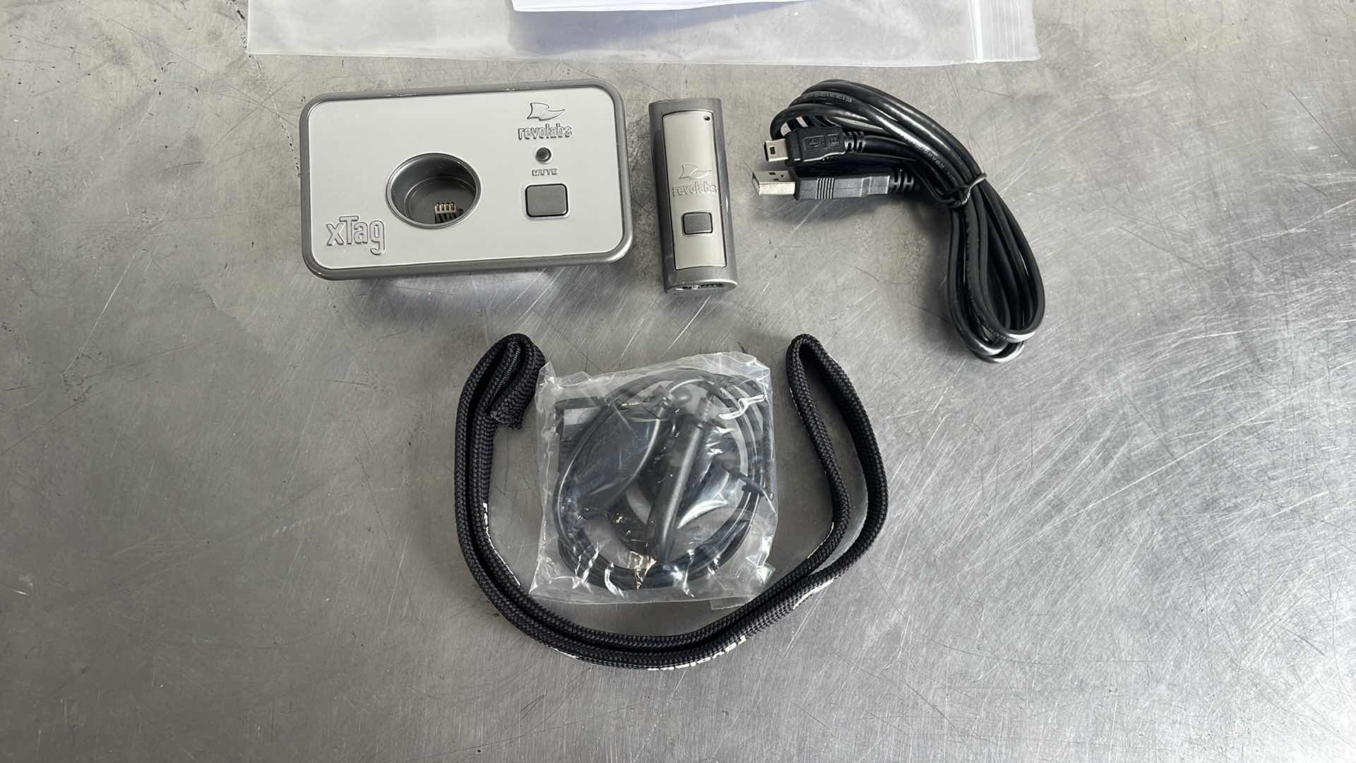 Photo 2 of REVOLAB XTAG WIRELESS USB MIC MODEL 02-DSKCHG-D
