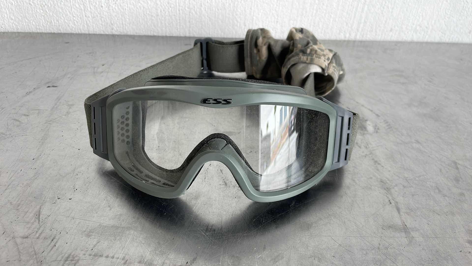 Photo 1 of ESS MILITARY CLEAR GOGGLES