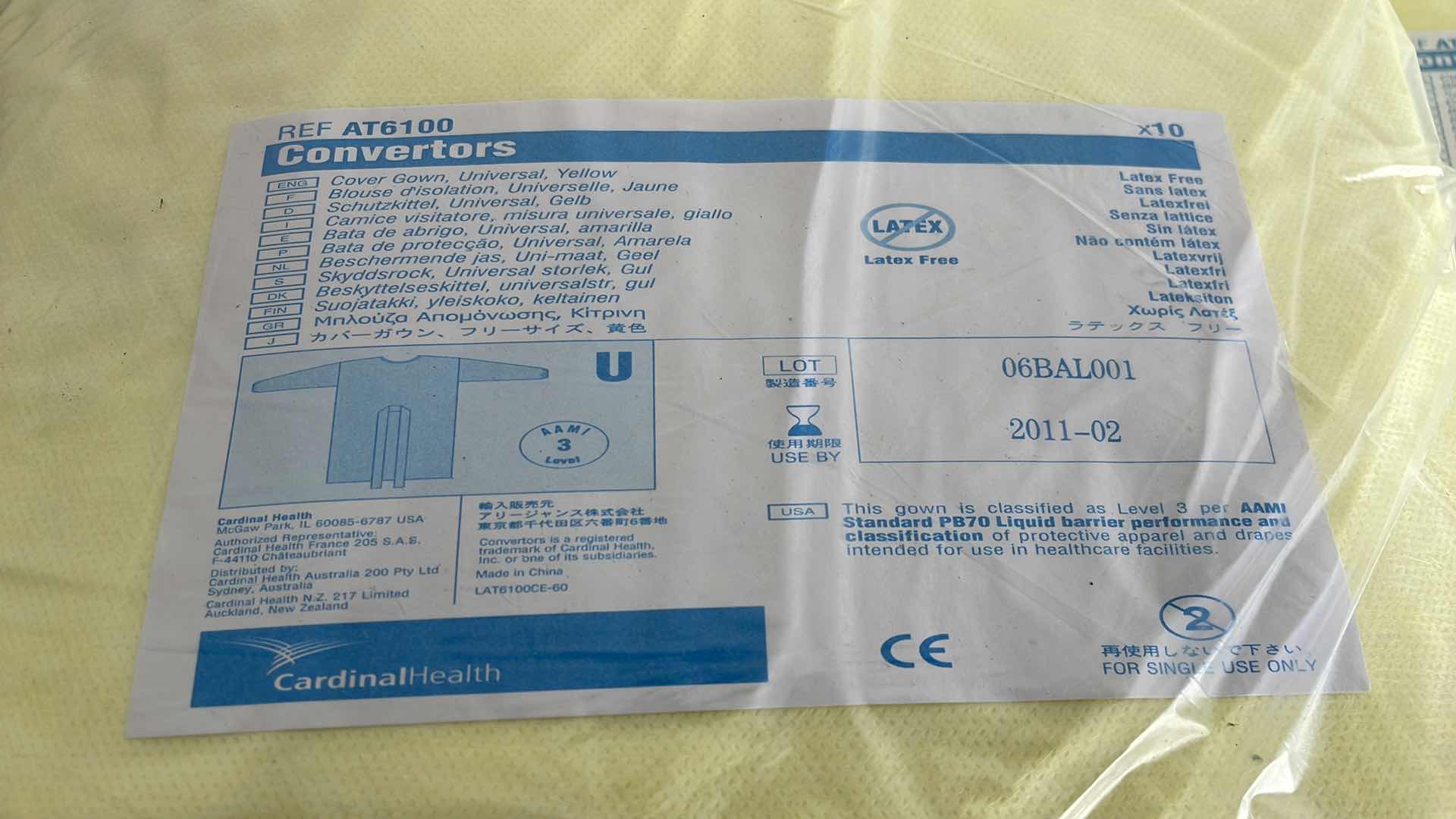 Photo 1 of CARDINAL HEALTH AAMI LEVEL 3 HEAVYWEIGHT MULTI PLY ISOLATION GOWNS (120)