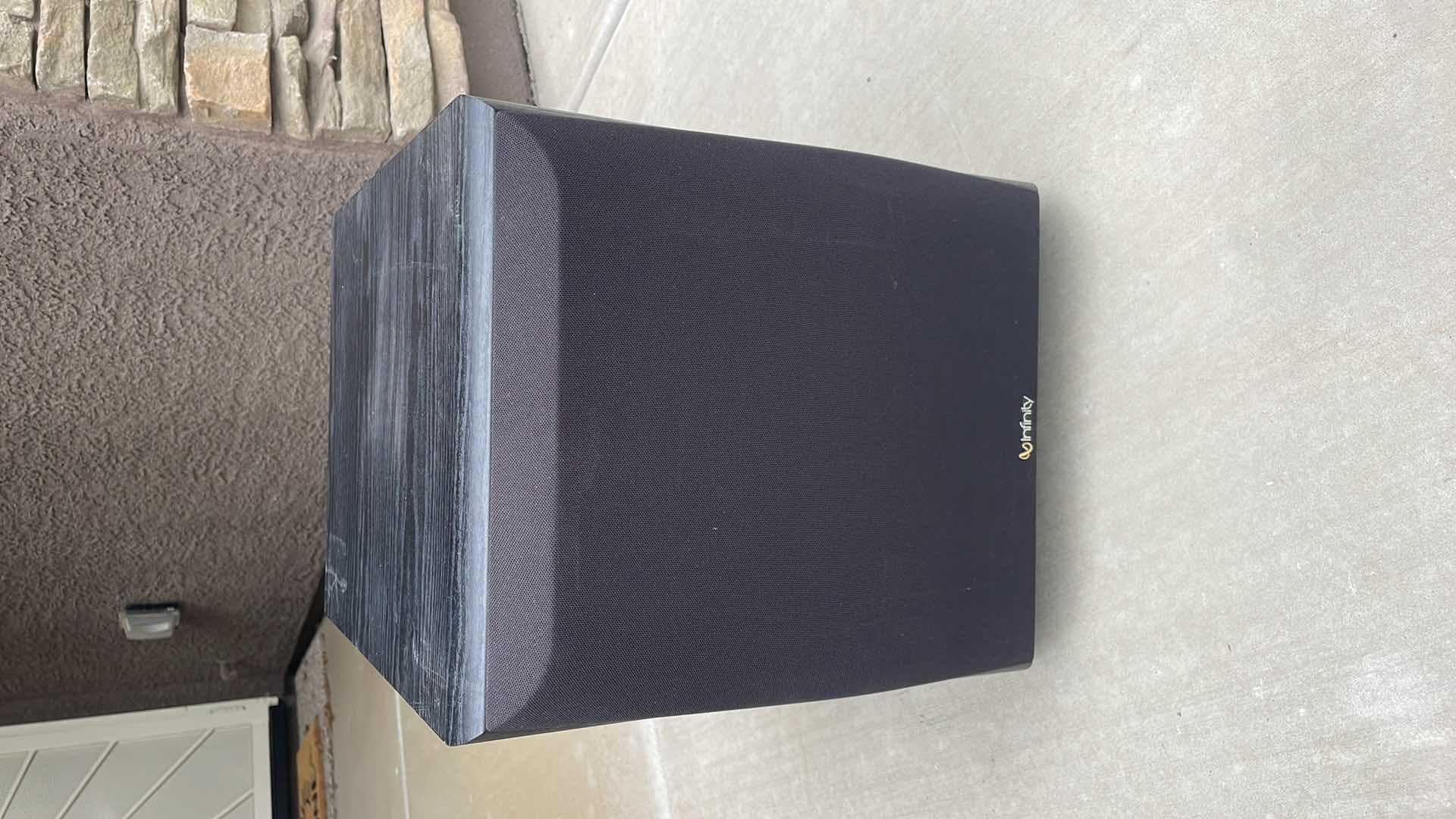 Photo 2 of INFINITY 10” SUBWOOFER PS-10