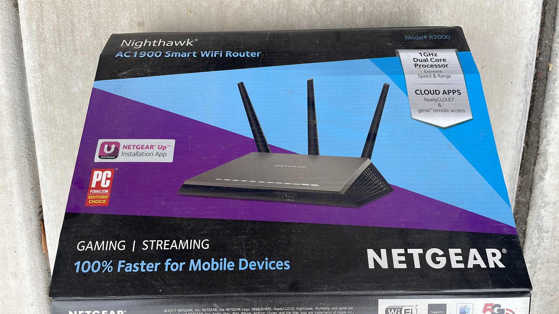 Photo 1 of NETGEAR NIGHTHAWK AC1900 SMART WIFI ROUTER MODEL R7000 (2)