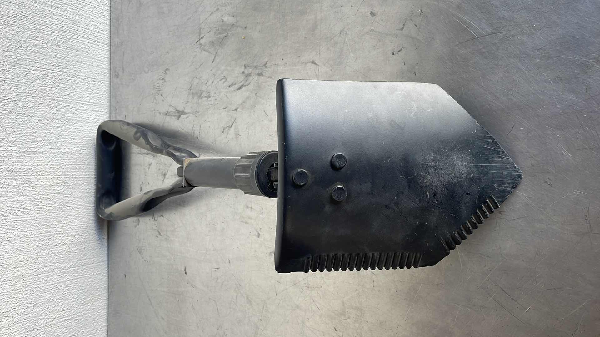 Photo 2 of USGI AMES ENTRENCHING TOOL E-TOOL