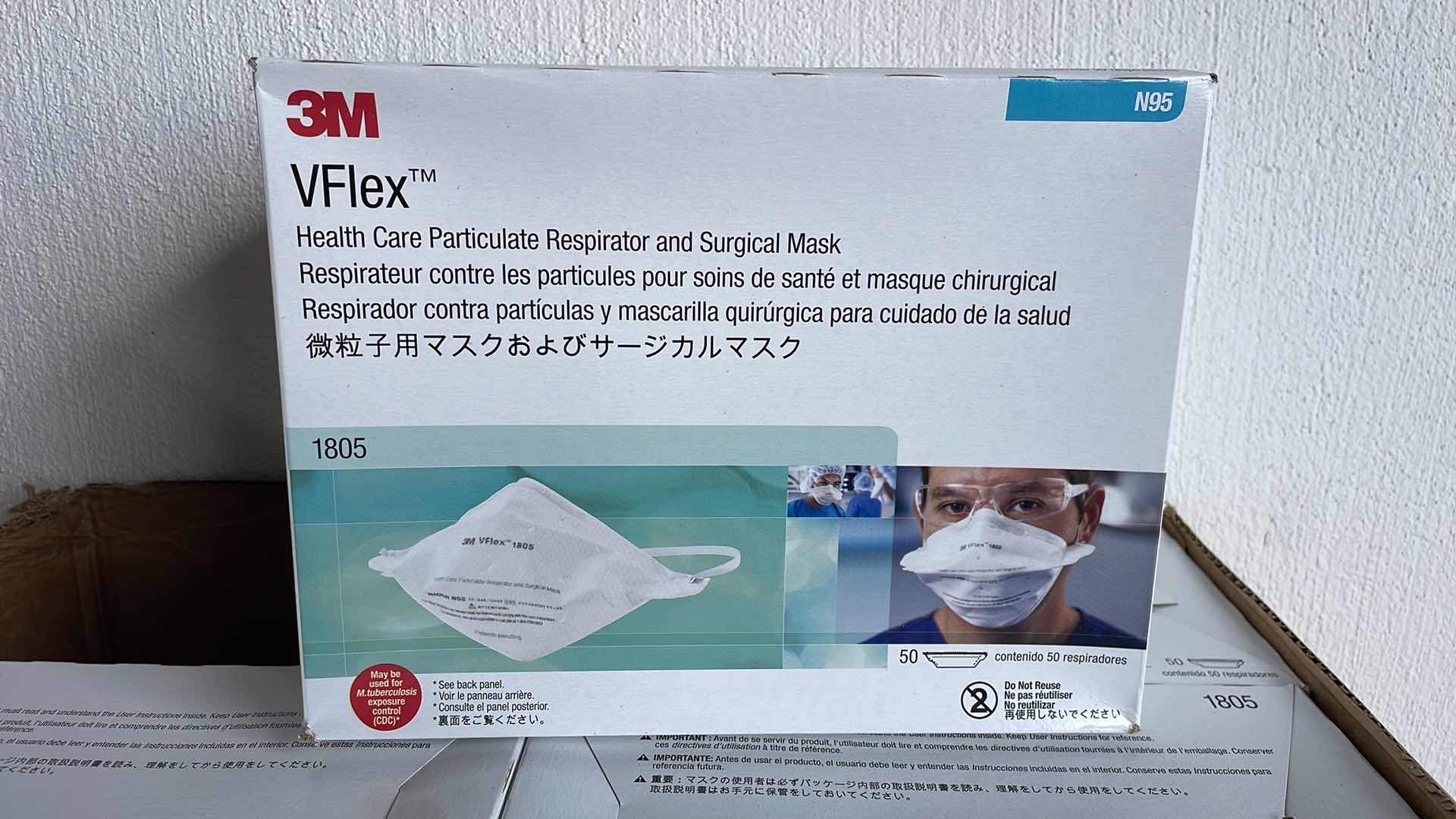 Photo 1 of 3M VFLEX N95 HEALTH CARE RESPIRATOR AND SURGICAL MASK (400)