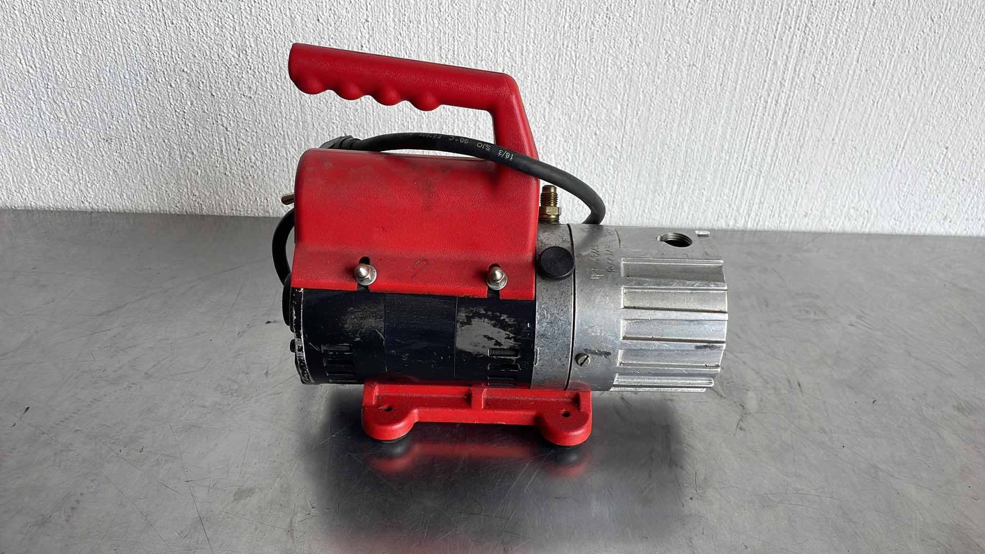 Photo 4 of SNAP-ON MODEL ACT 1520 HIGH VACUUM PUMP