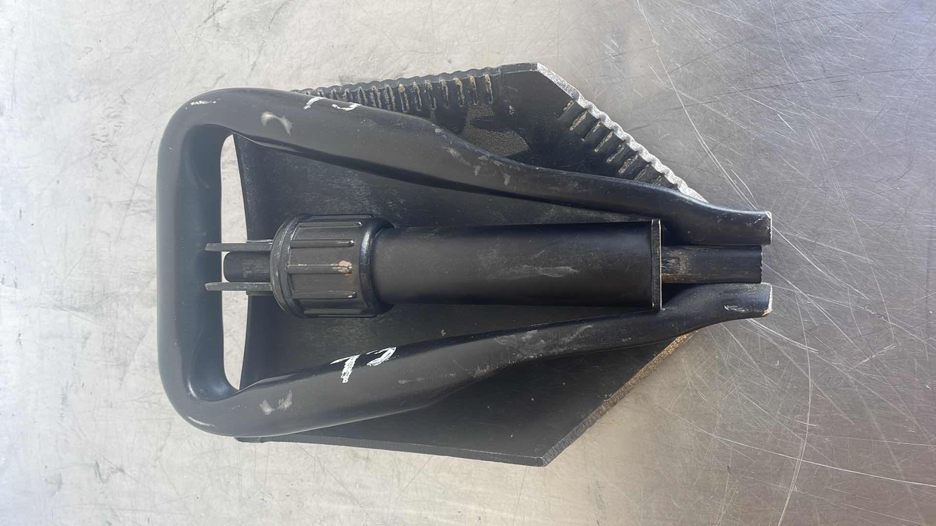 Photo 1 of USGI AMES ENTRENCHING TOOL E-TOOL