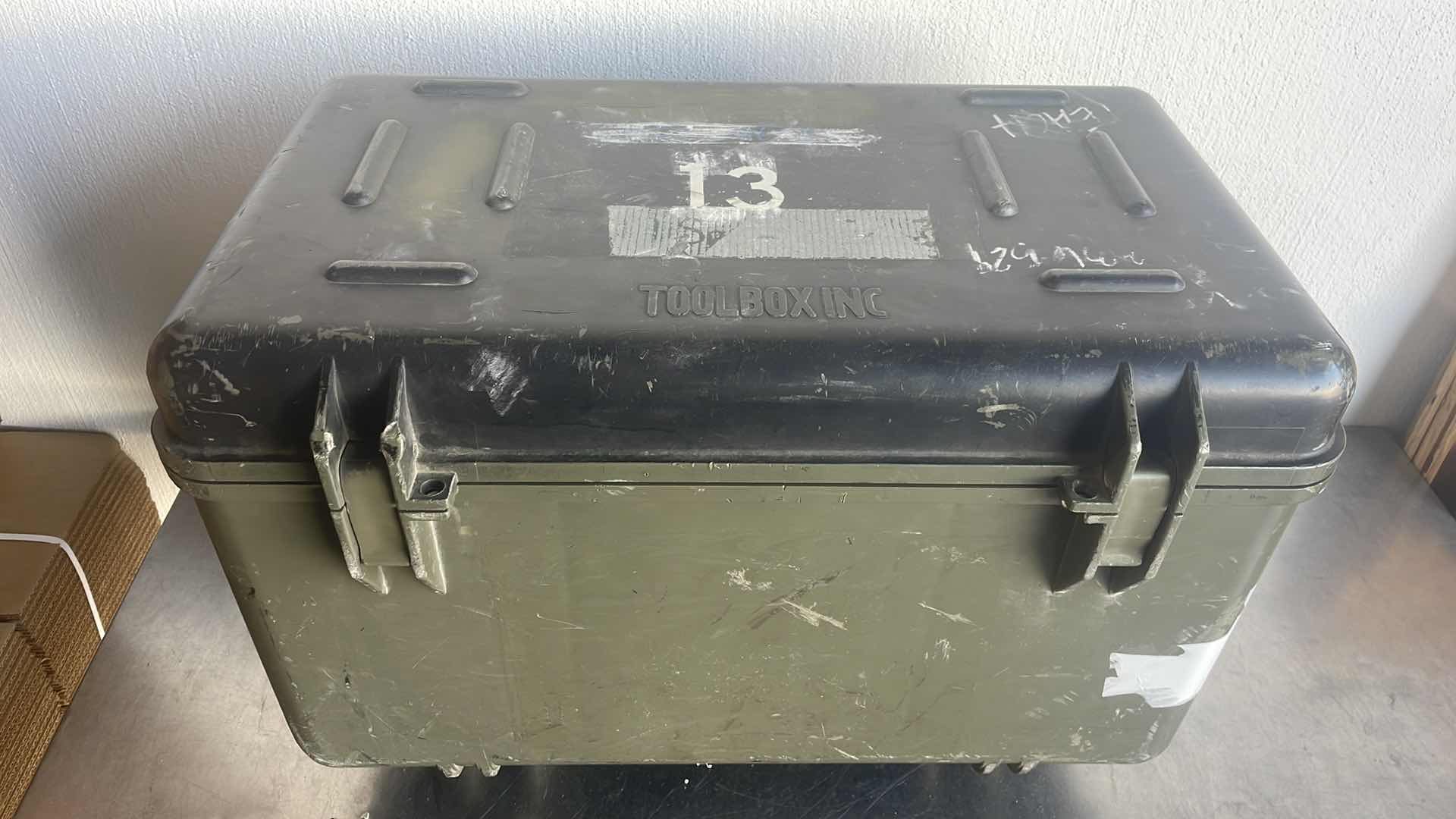 Photo 1 of ROLLING TOOL BOX INC 23” X 13” X 17”