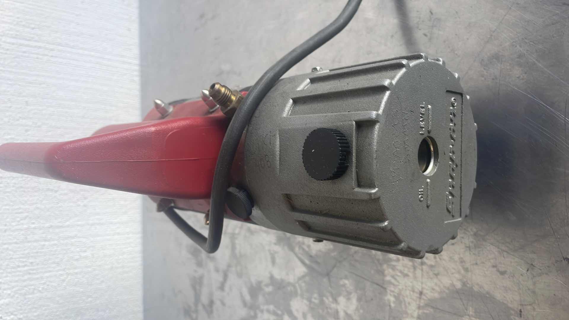 Photo 6 of SNAP-ON MODEL ACT 1520 HIGH VACUUM PUMP