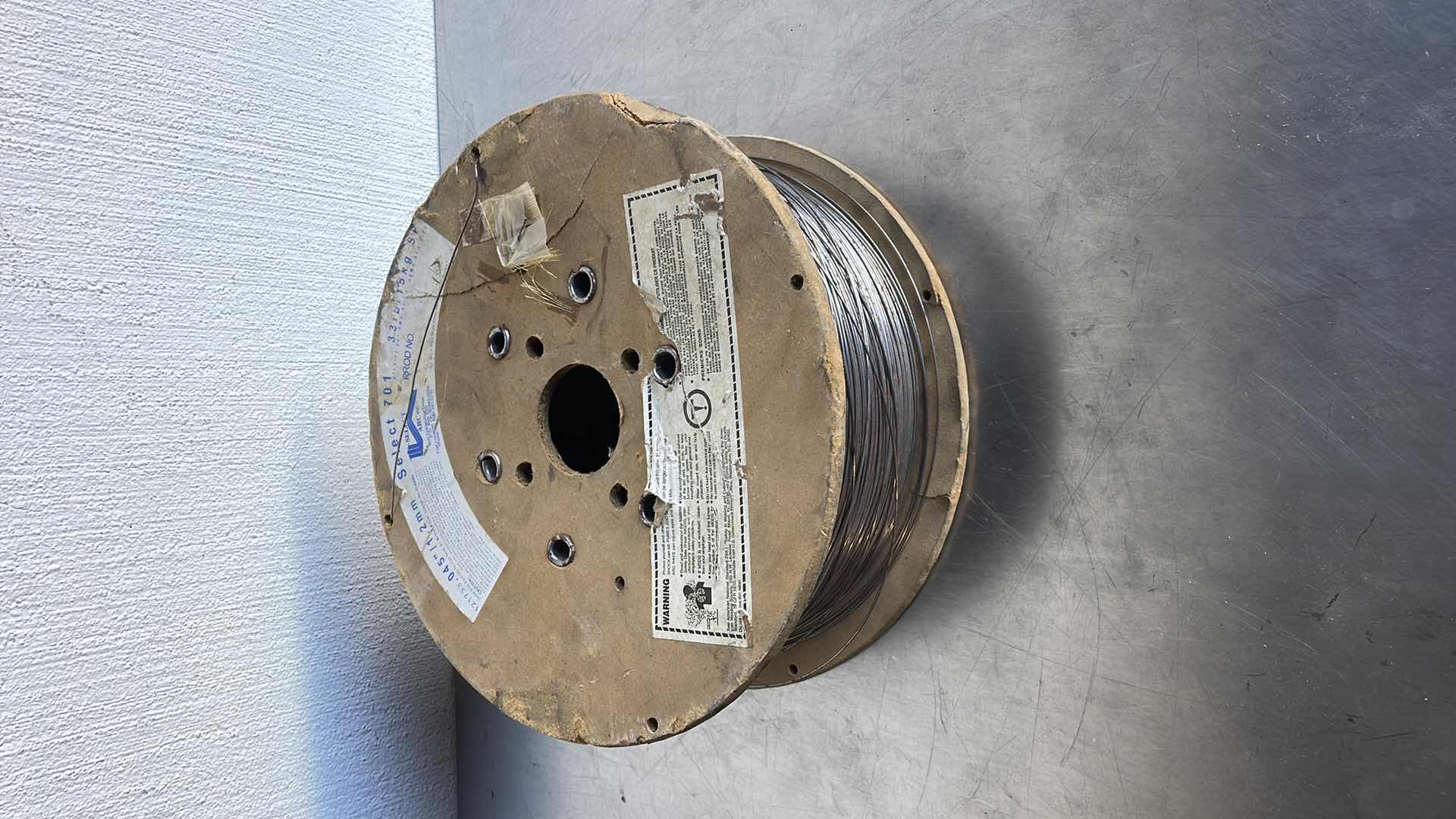 Photo 1 of CARBON STEEL ELECTRODE FLUX CORED ARC WELDING 121733 .045”/1.2MM