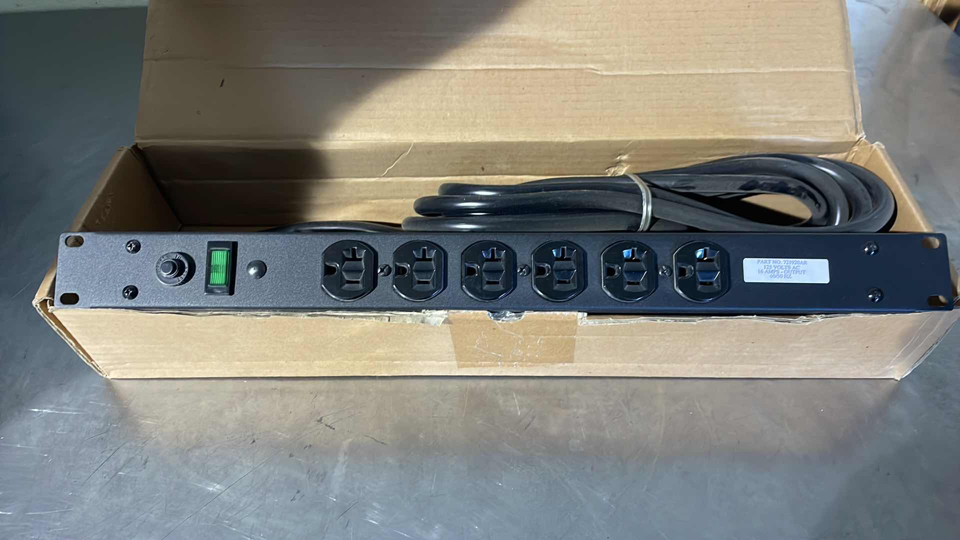 Photo 1 of POWER DISTRIBUTION UNIT MODEL 721920AR