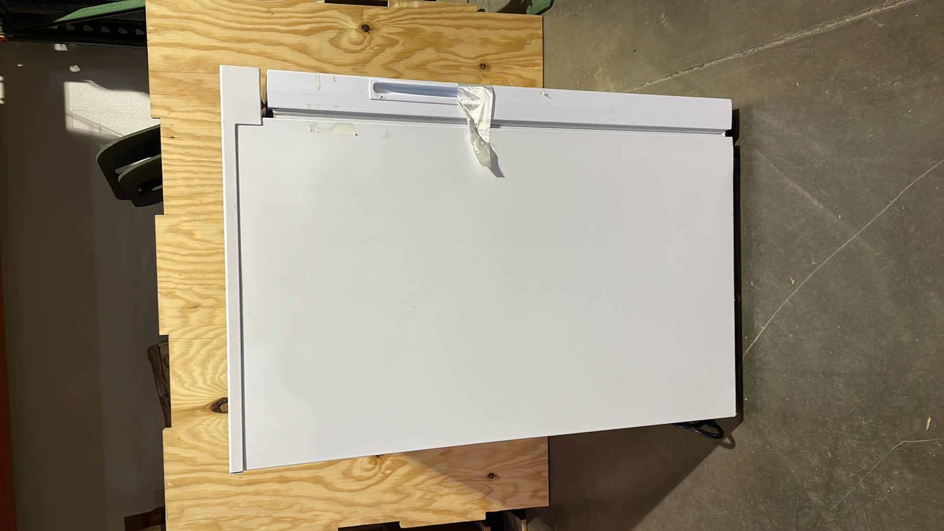 Photo 5 of NORLAKE SCIENTIFIC LABORATORY REFRIGERATOR 18” x 19” x 29”