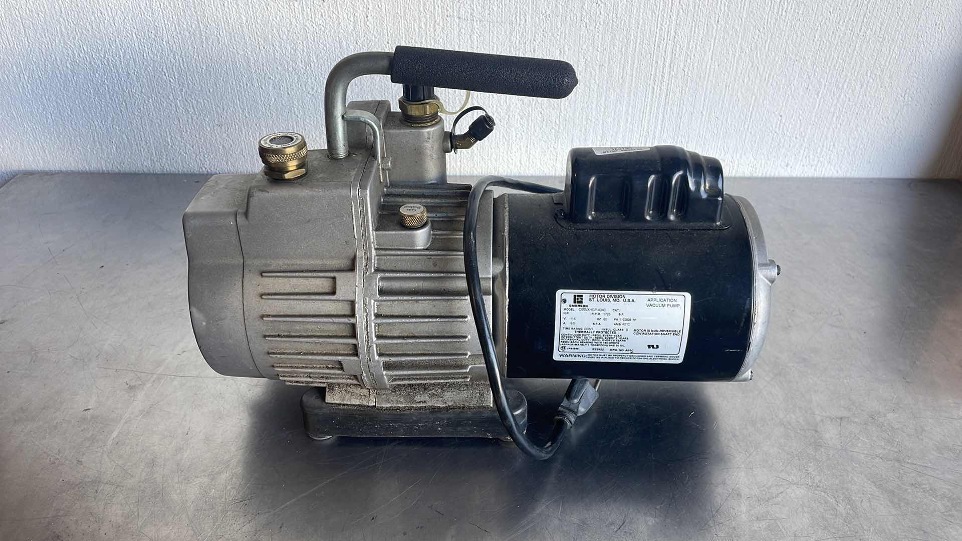 Photo 2 of YELLOW JACKER SUPEREVAC PUMP 2 STAGE 6 CFM MODEL C55NXHGP-4040