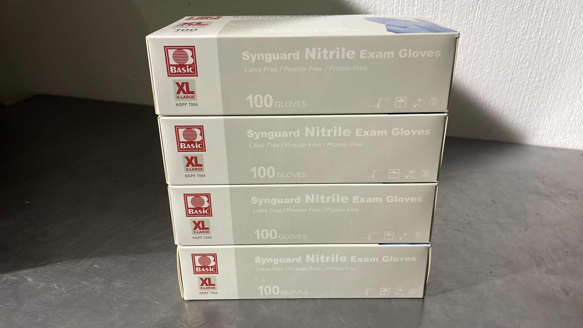 Photo 2 of BASIC MEDICAL NITRILE EXAM GLOVES XL- LATEX-FREE & POWDER-FREE & NON-STERILE, DISPOSABLE GLOVES (PACK OF 100, BLUE)(4 BOXES)