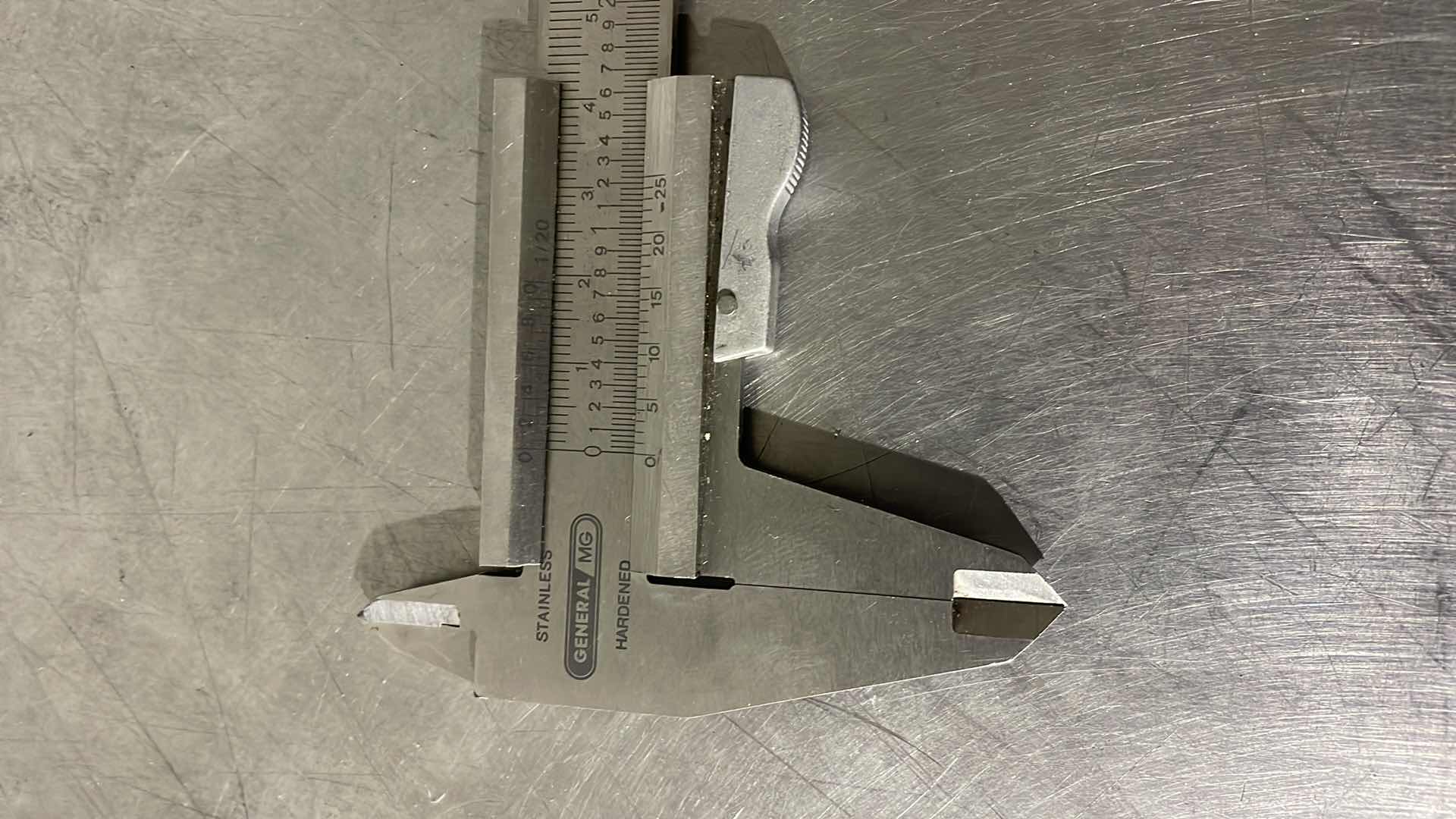 Photo 2 of GENERAL MG 6” VERNIER INSIDE OUTSIDE STAINLESS CALIPER ITALY