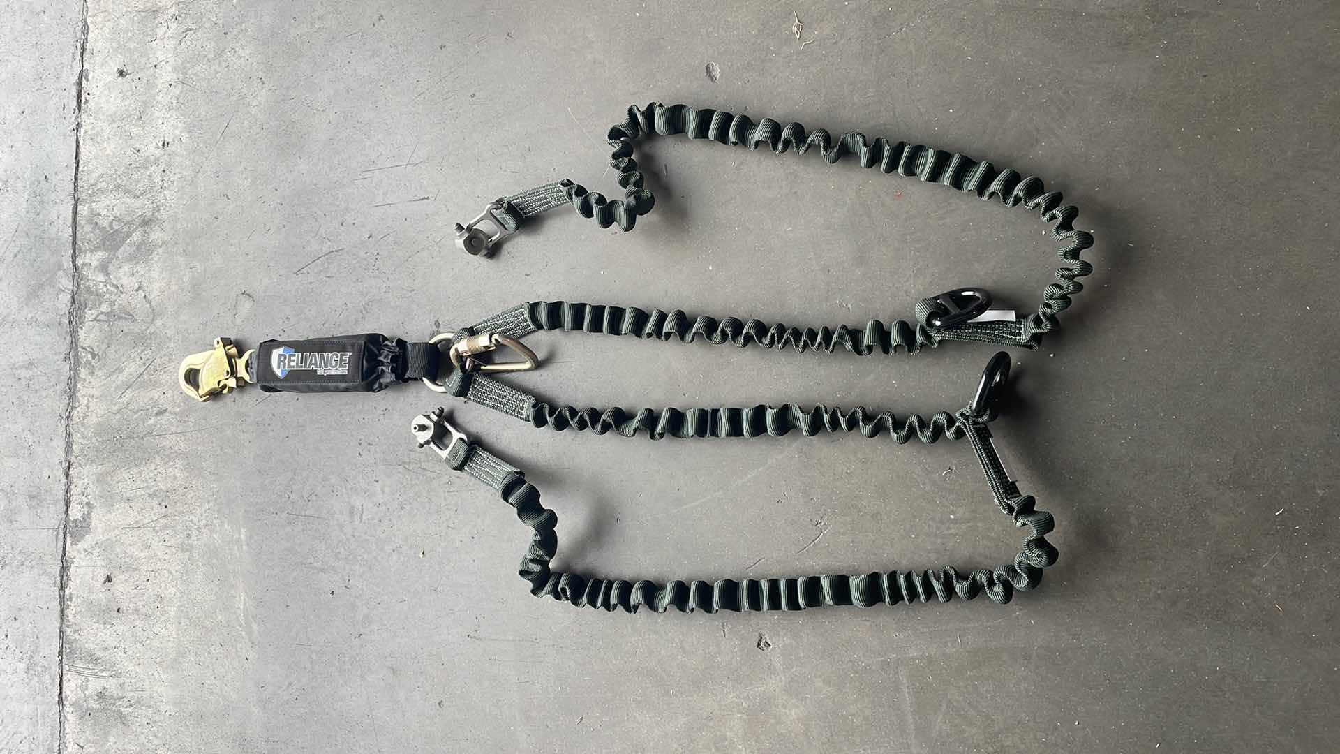 Photo 1 of RELIANCE LANYARD 7-1/2" TO 10-1/2” ADJ W/1D TWIN SAWEB, W/3006 HOOK, AVIBA PINS, W/DOUBLE SHOCK ABSORBER