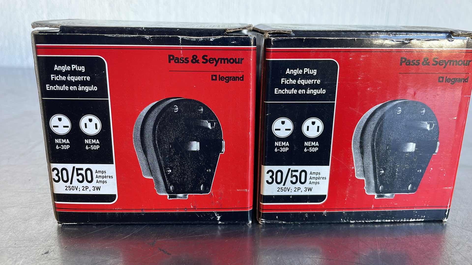 Photo 1 of LEGRAND - PASS & SEYMOUR 3869CC5 ANGLE PLUG 30A/50A (2)